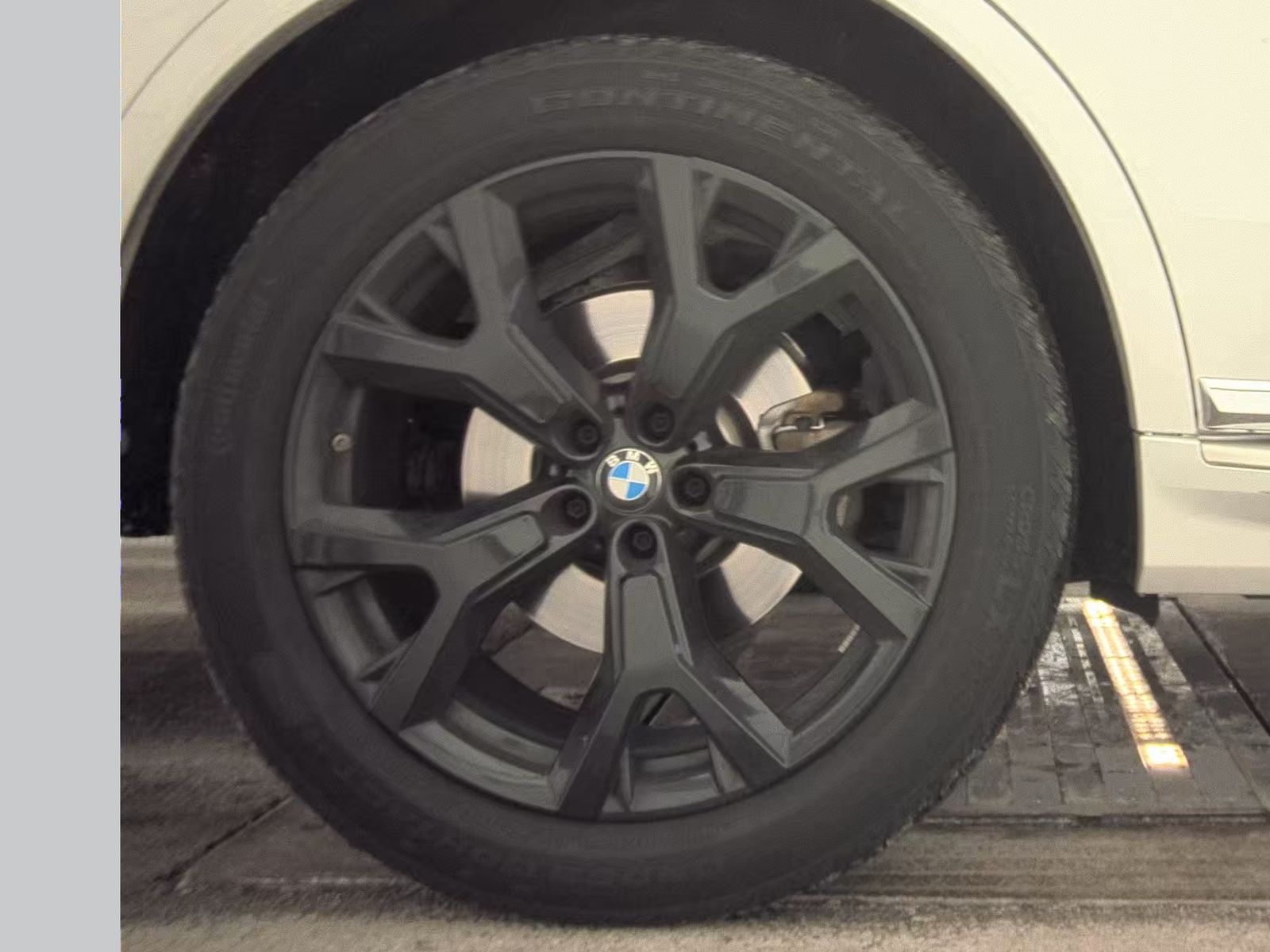 2025 BMW X7 xDrive40i AWD