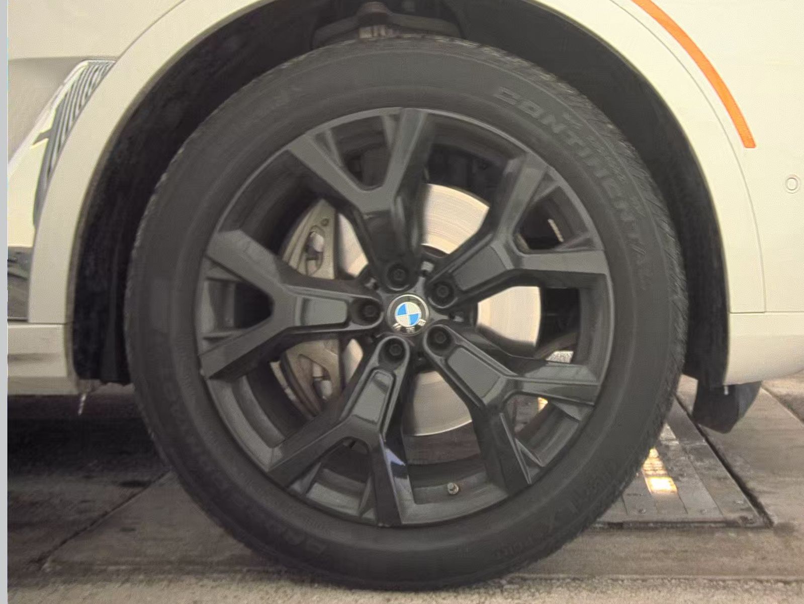 2025 BMW X7 xDrive40i AWD