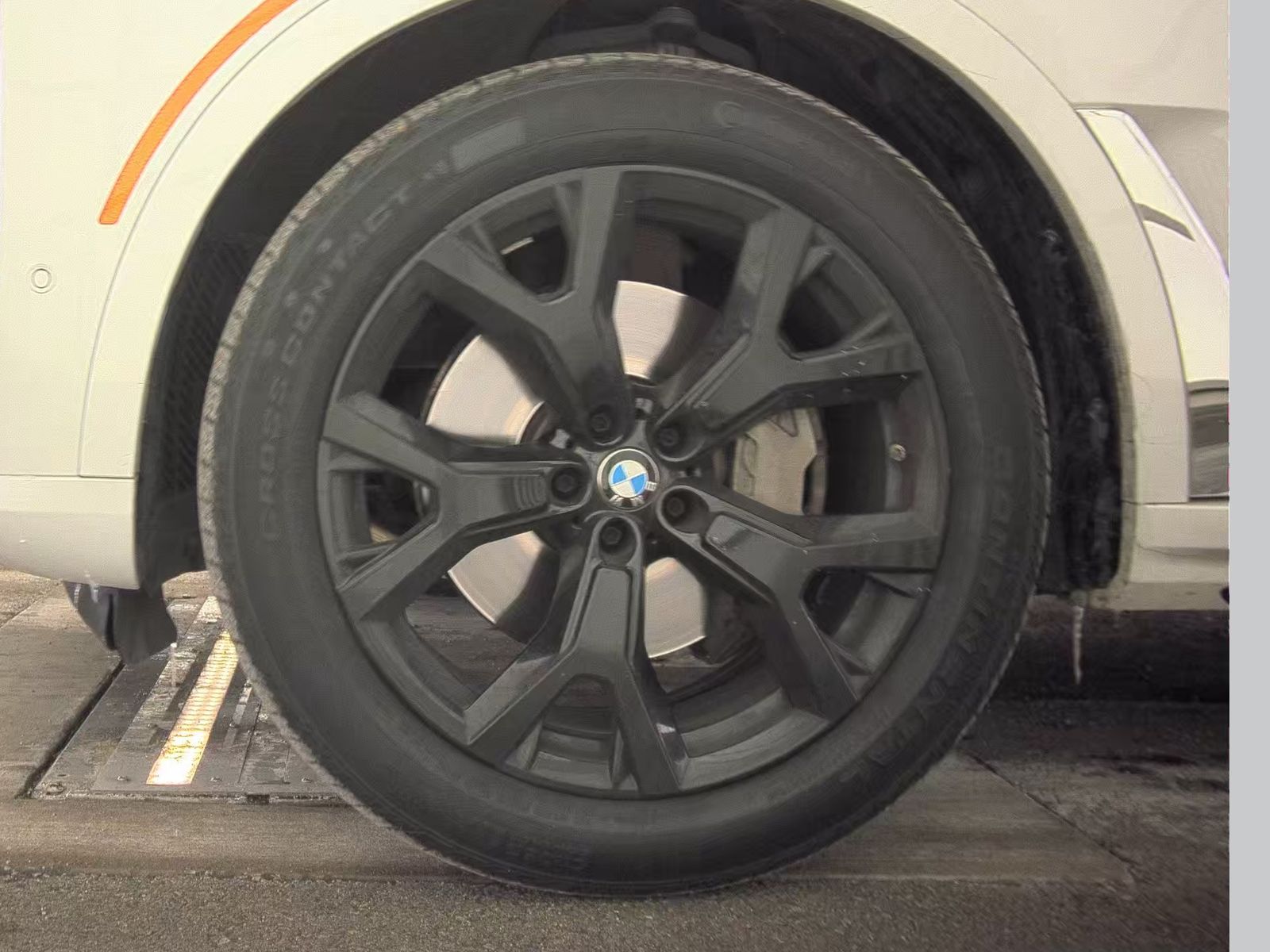 2025 BMW X7 xDrive40i AWD