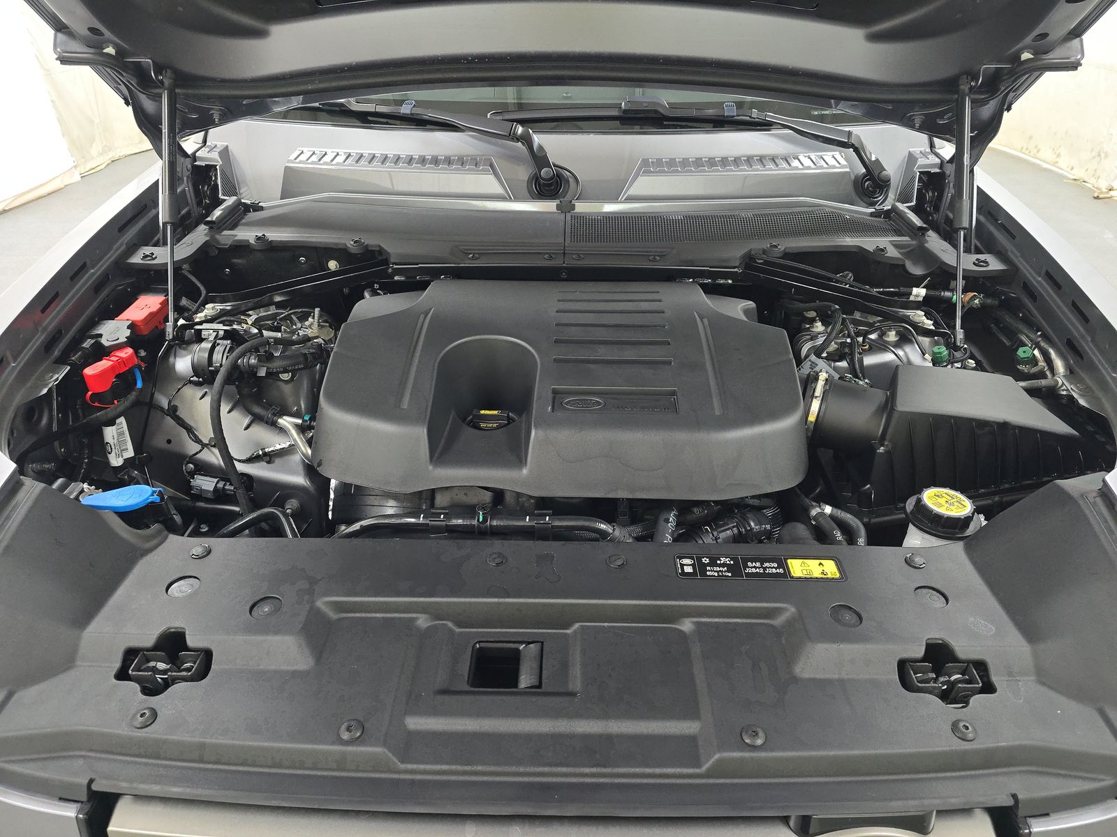 2023 Land Rover Defender 90 X-Dynamic SE AWD