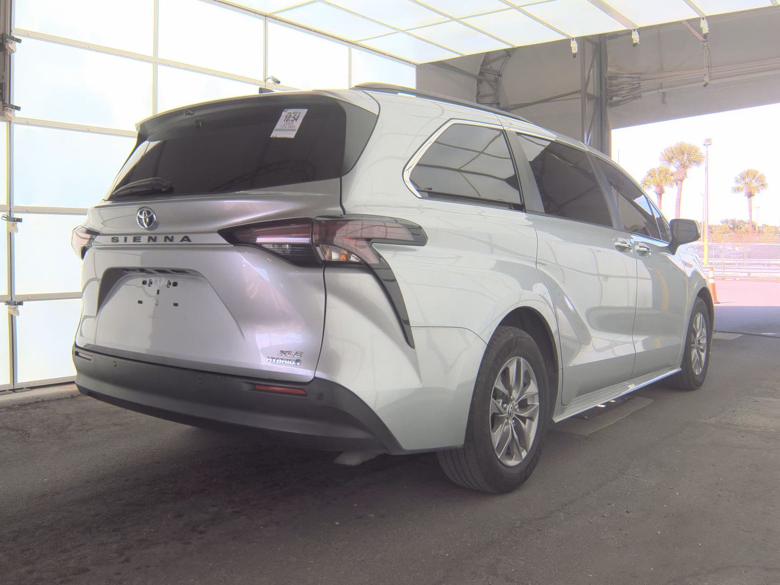 2023 Toyota Sienna XLE FWD