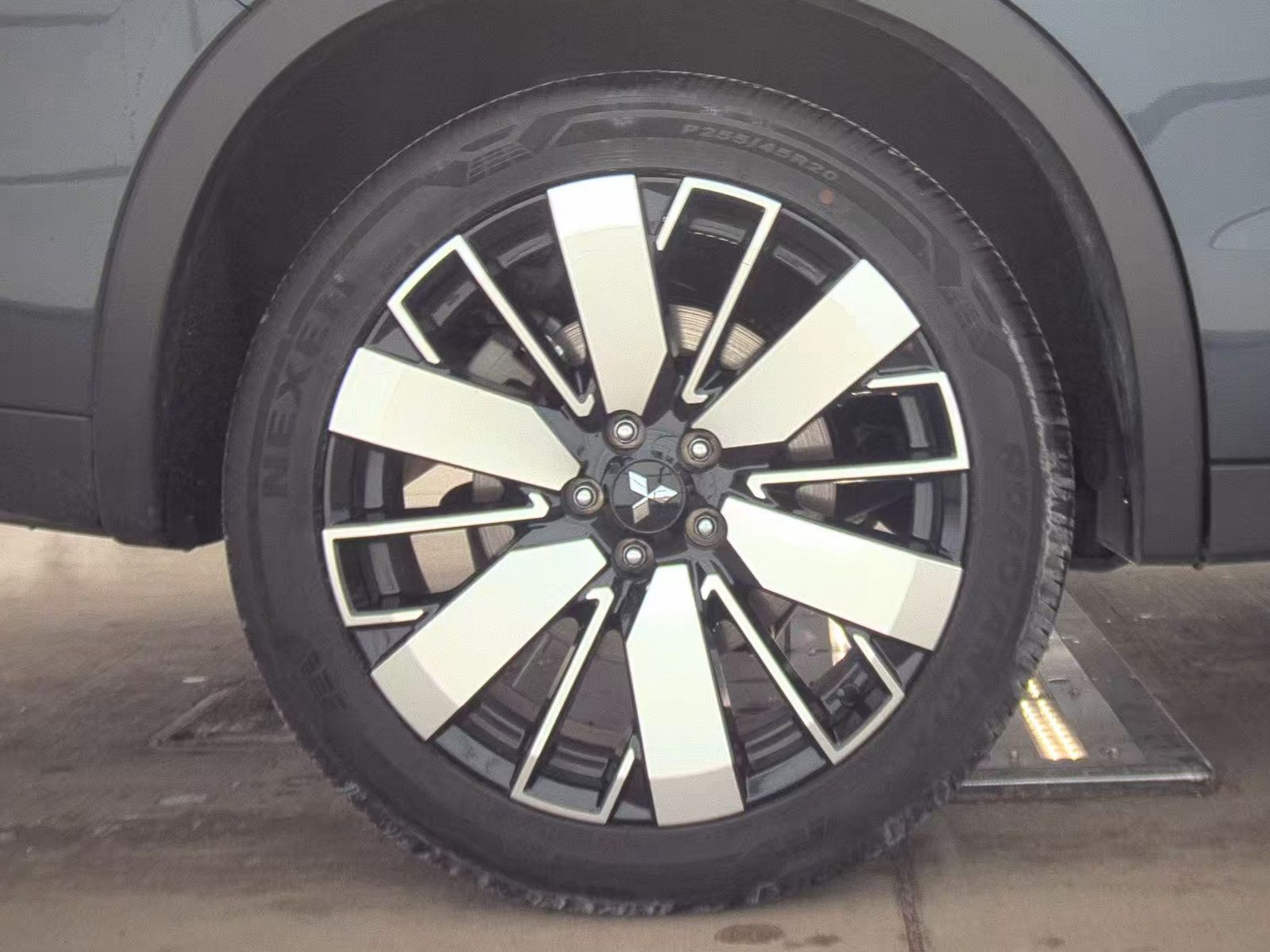 2025 Mitsubishi Outlander SE AWD