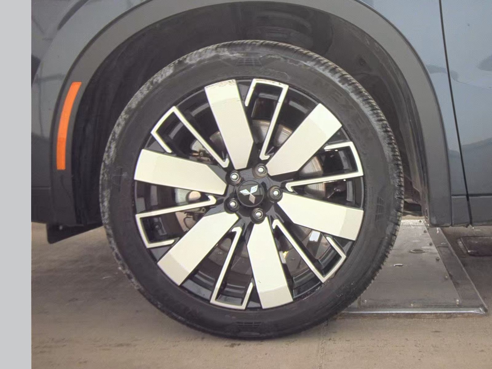 2025 Mitsubishi Outlander SE AWD