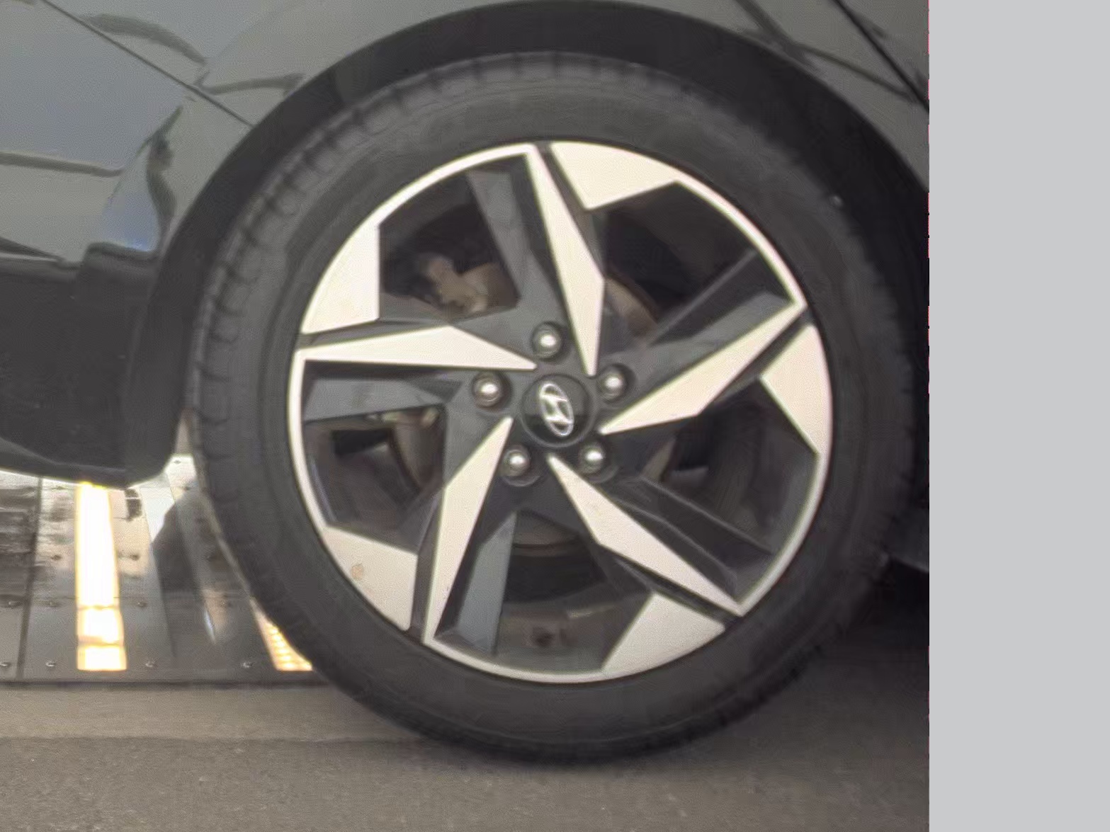 2021 Hyundai Elantra Limited FWD