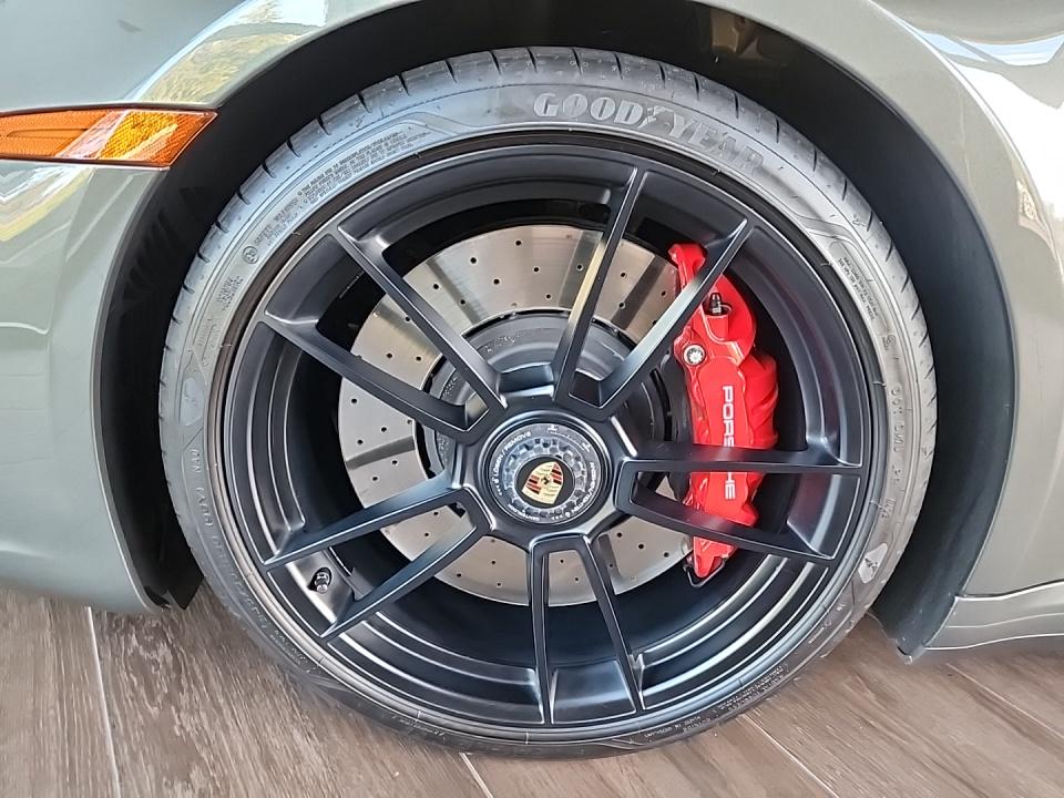 2022 Porsche 911 Carrera GTS RWD