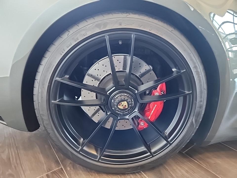 2022 Porsche 911 Carrera GTS RWD