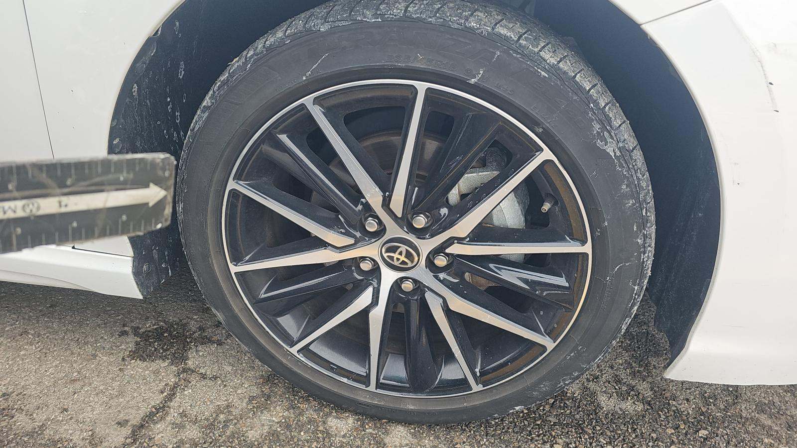 2024 Toyota Camry SE FWD