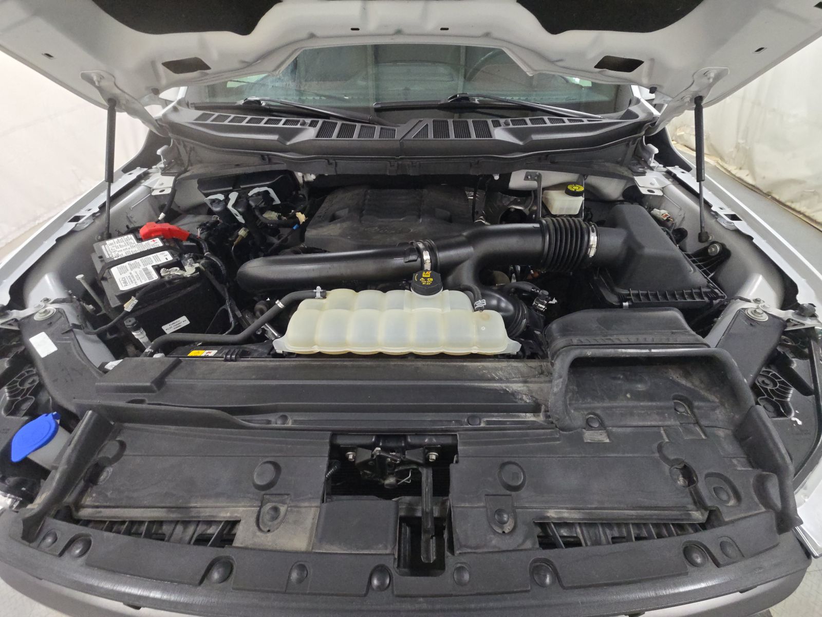 2023 Ford F-150 Lariat AWD