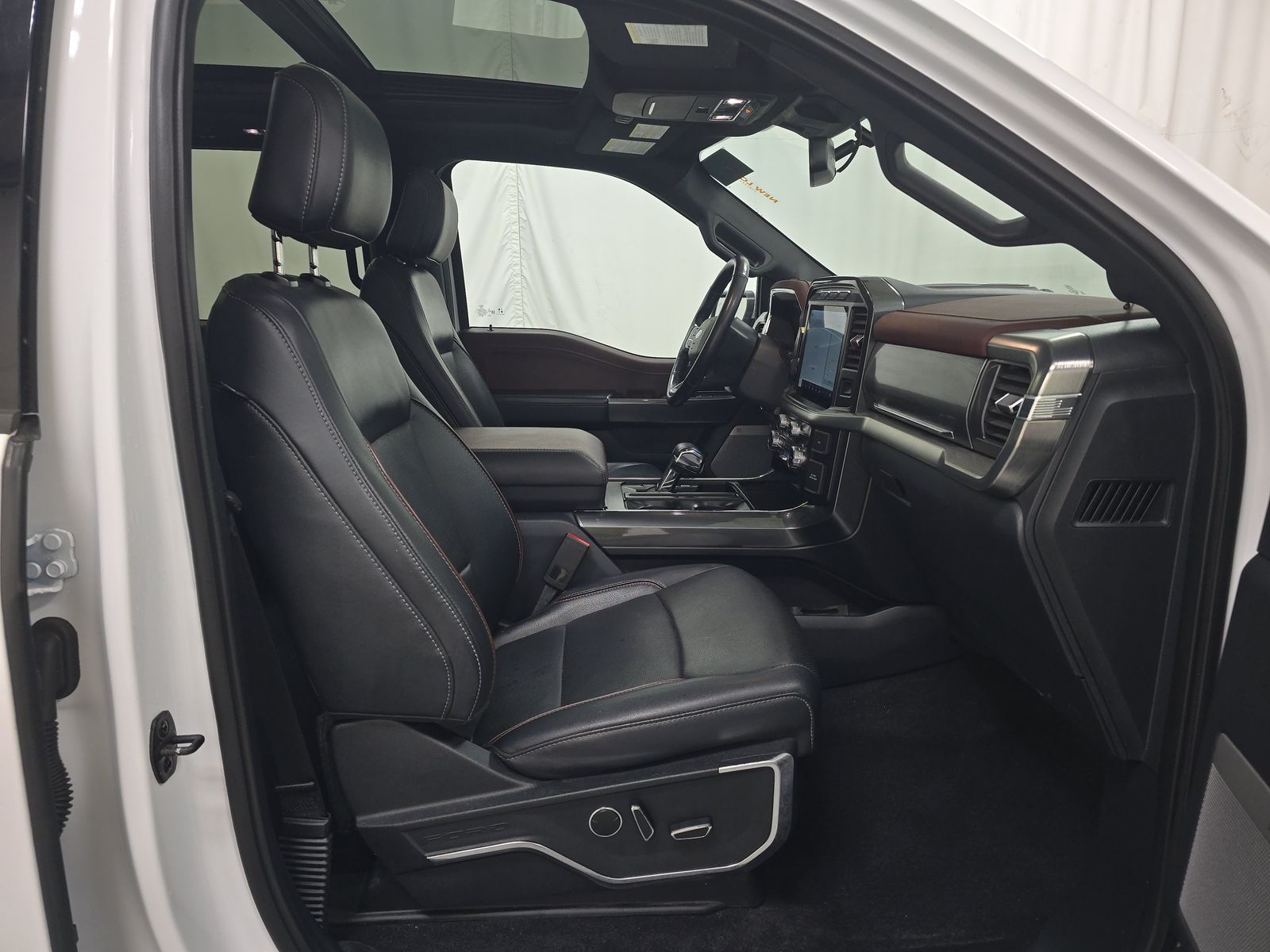 2023 Ford F-150 Lariat AWD