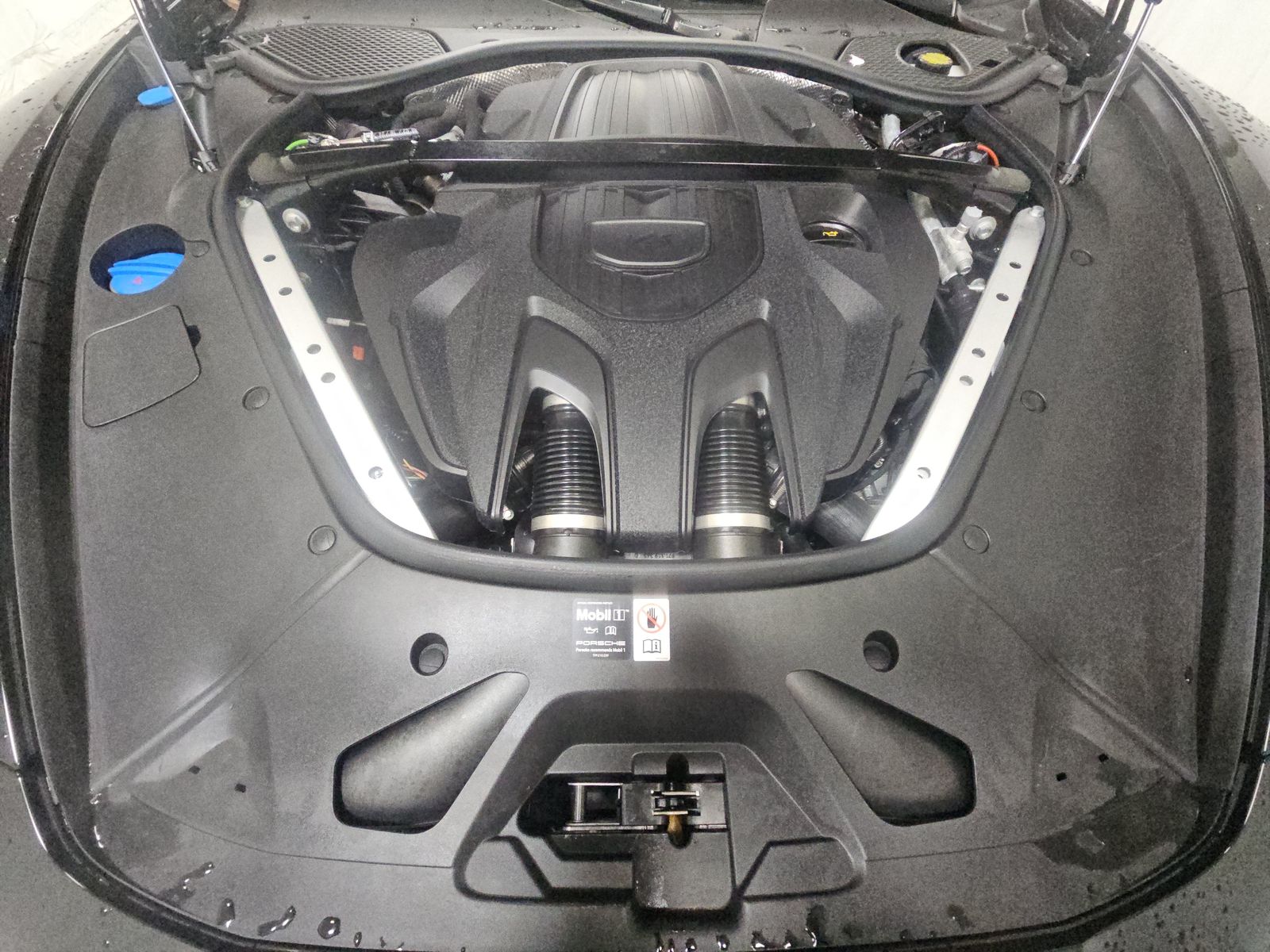 2025 Porsche Panamera 4 AWD