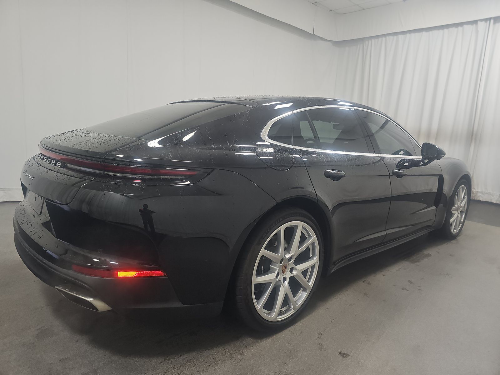 2025 Porsche Panamera 4 AWD