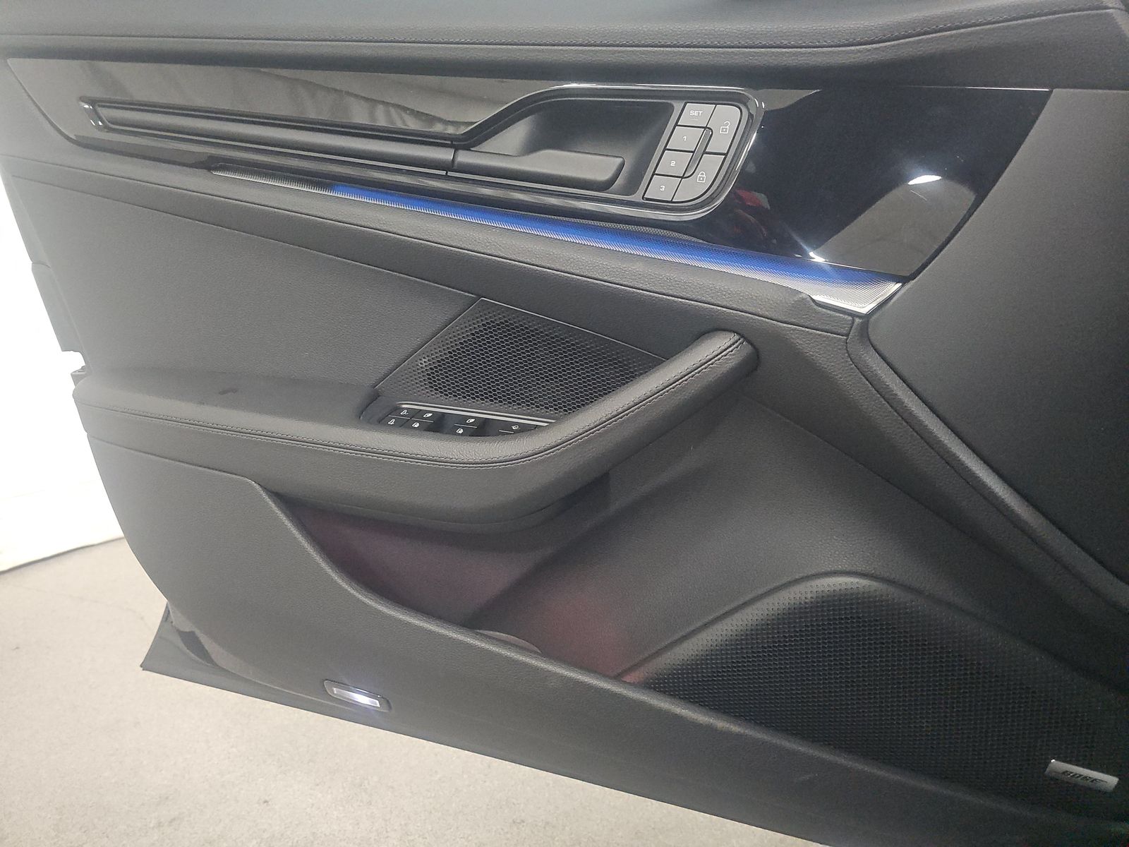 2025 Porsche Panamera 4 AWD