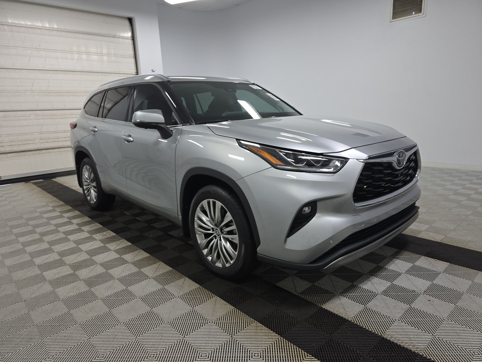 2024 Toyota Highlander Platinum FWD