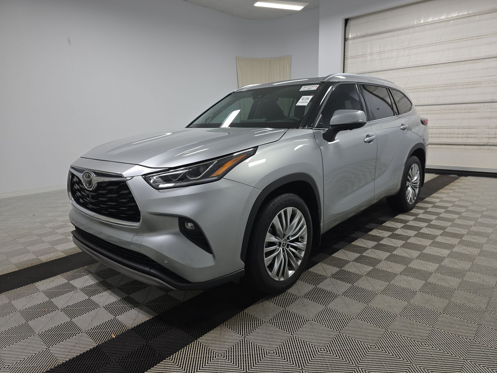 2024 Toyota Highlander Platinum FWD