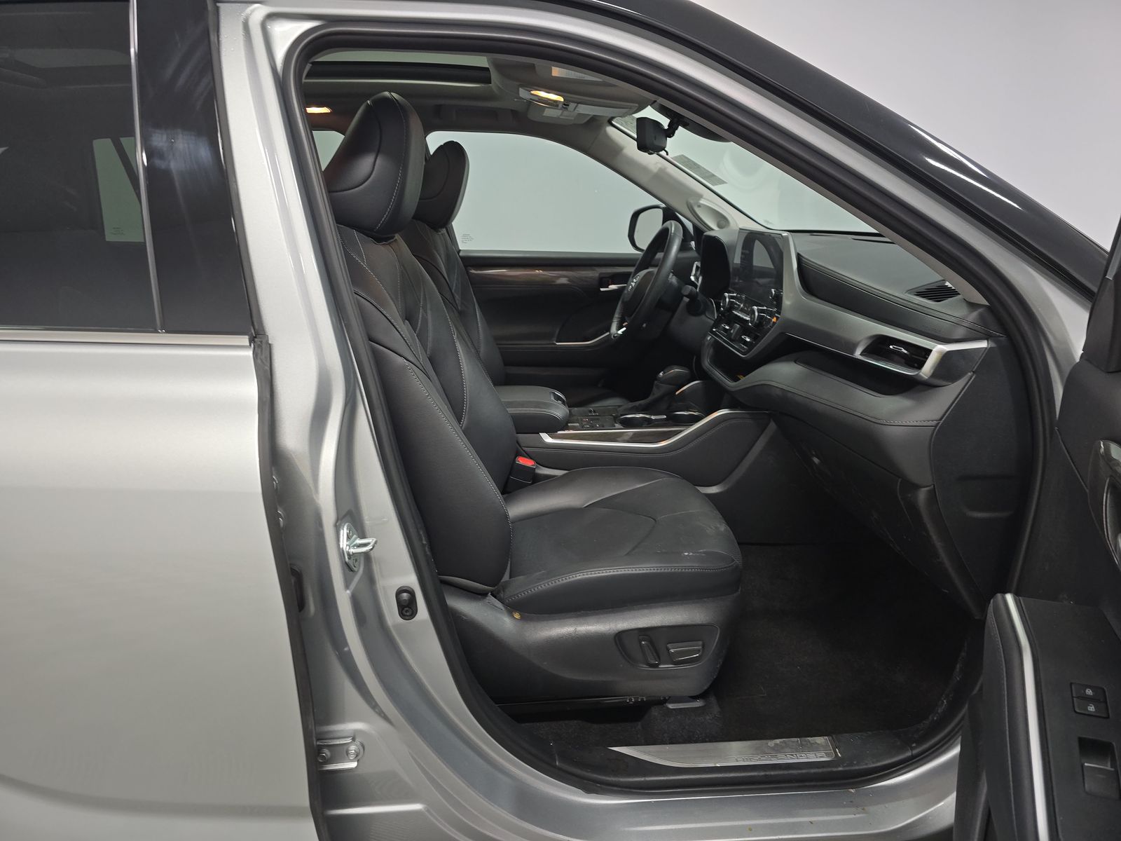 2024 Toyota Highlander Platinum FWD