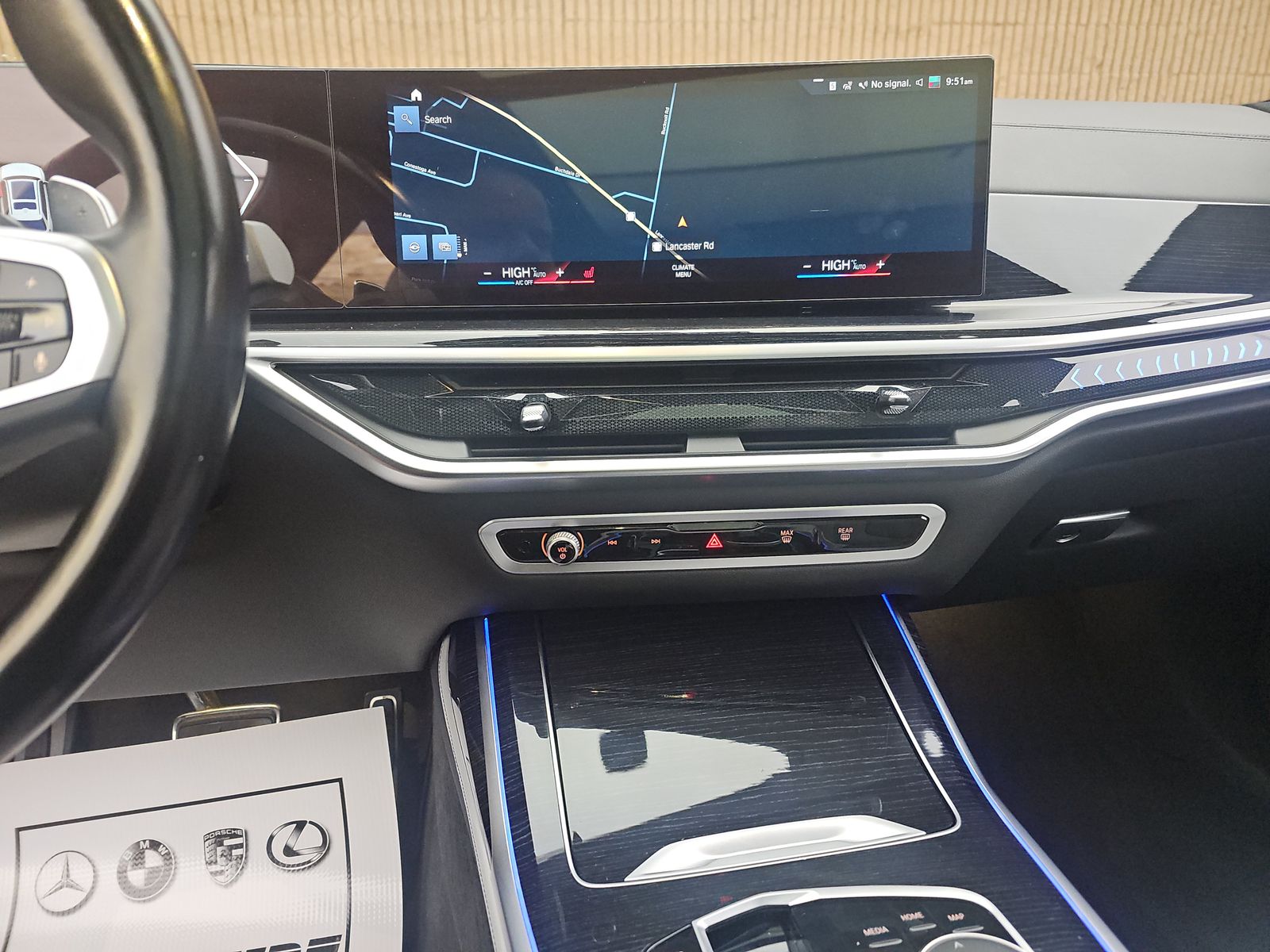 2023 BMW X7 xDrive40i AWD