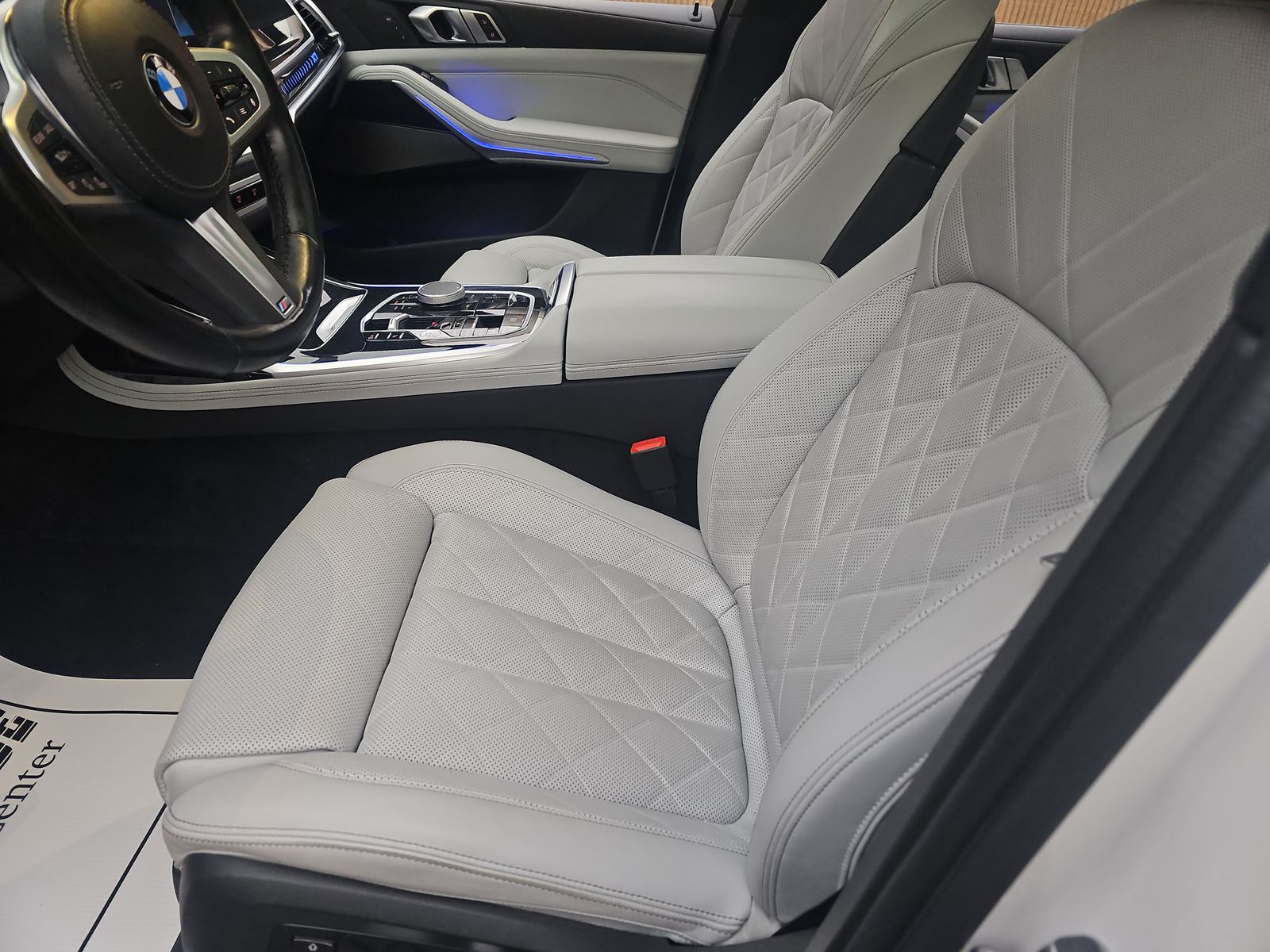 2023 BMW X7 xDrive40i AWD