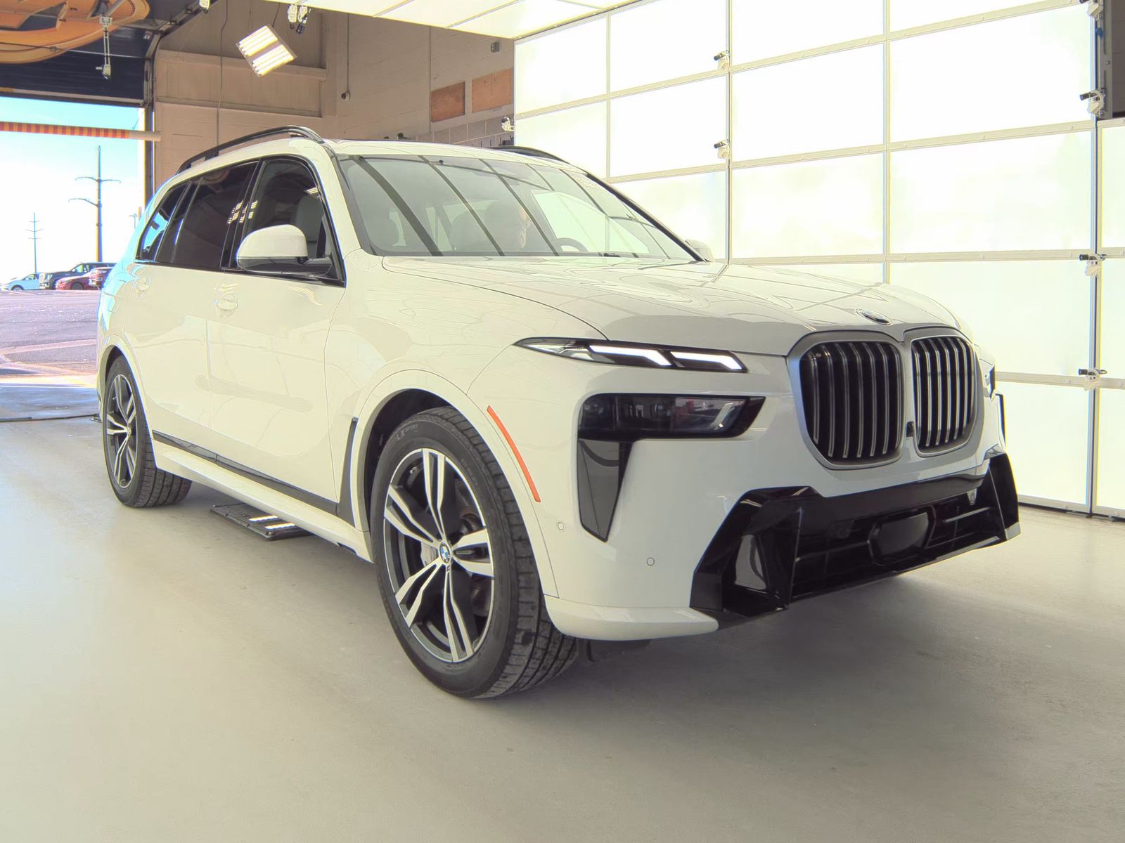 2023 BMW X7 xDrive40i AWD