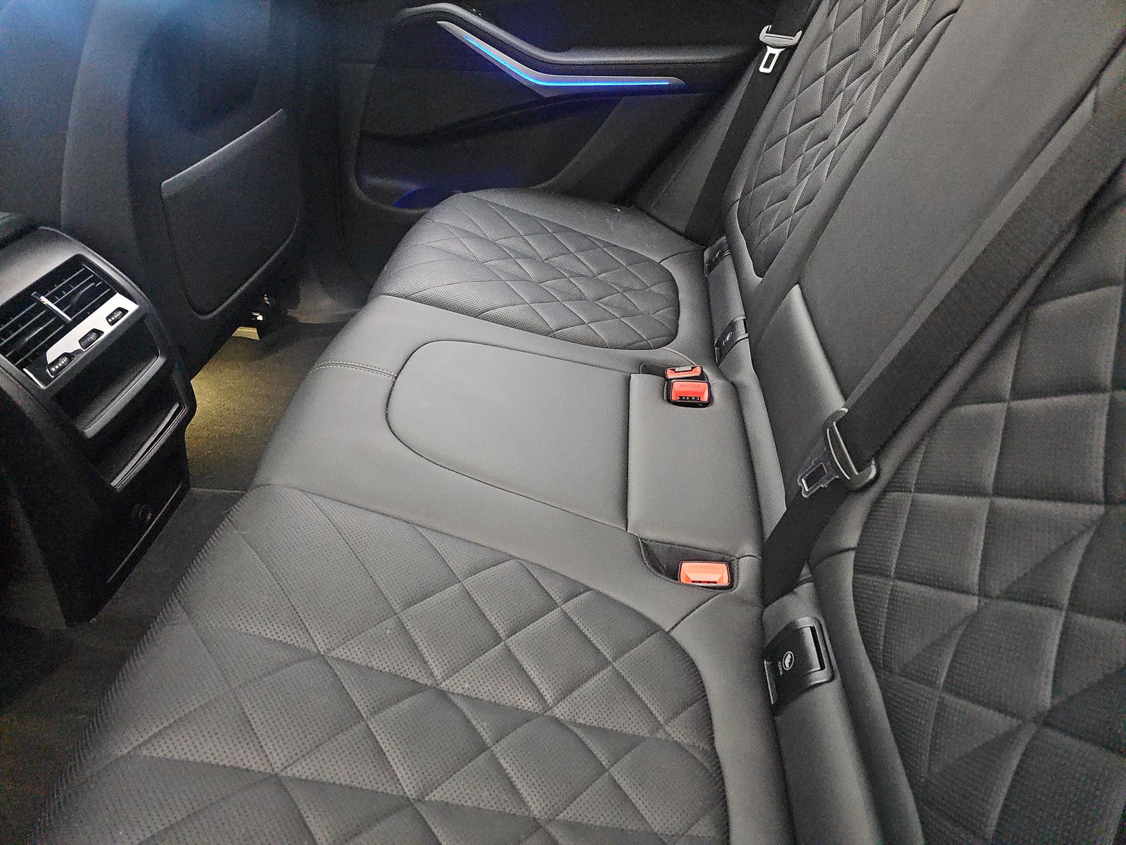 2023 BMW X5 xDrive40i AWD