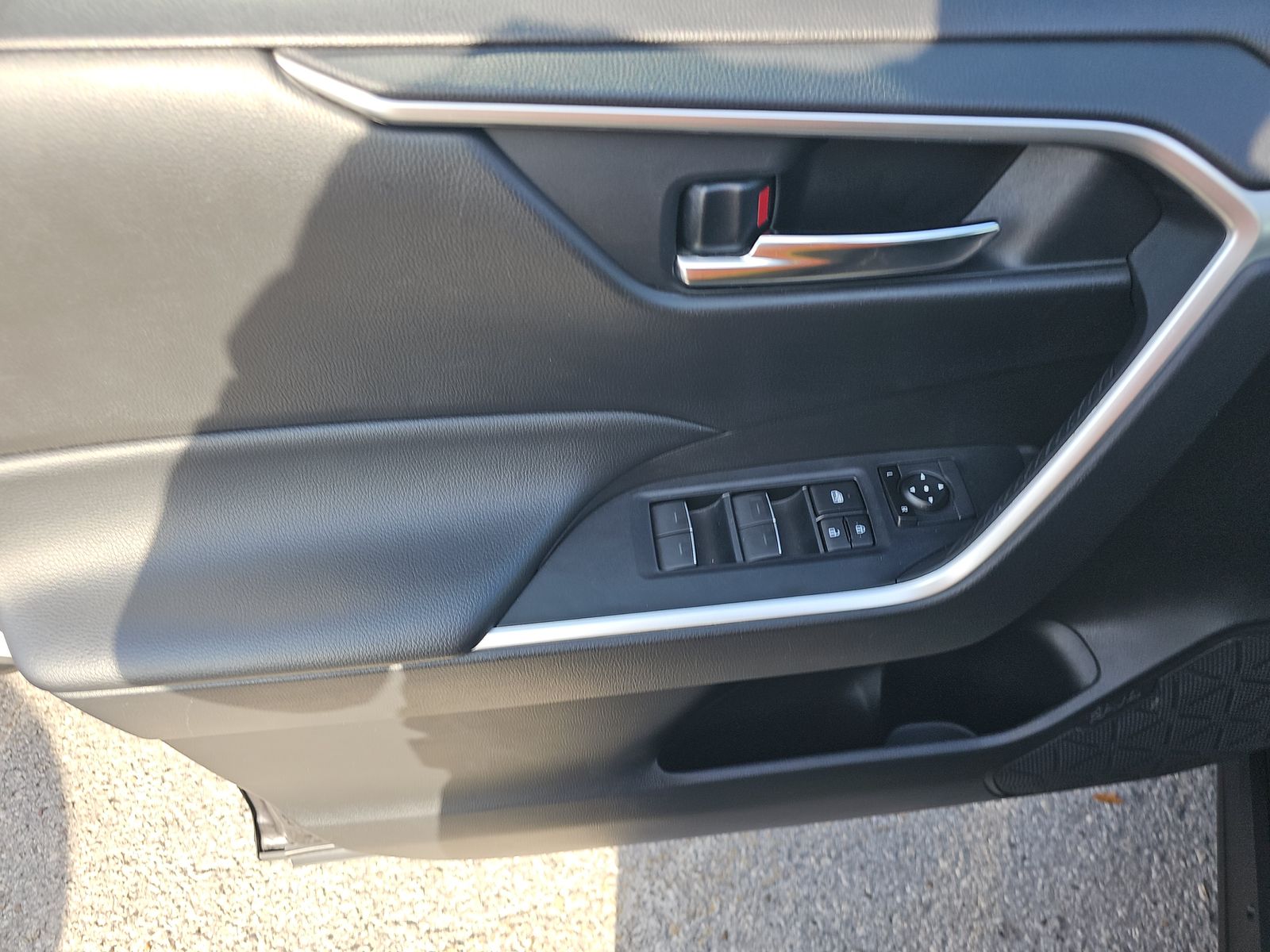 2023 Toyota RAV4 XLE FWD