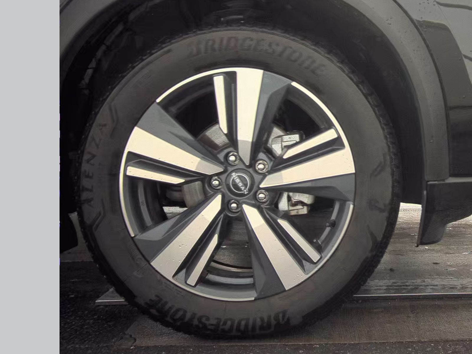 2024 Nissan Rogue SL FWD