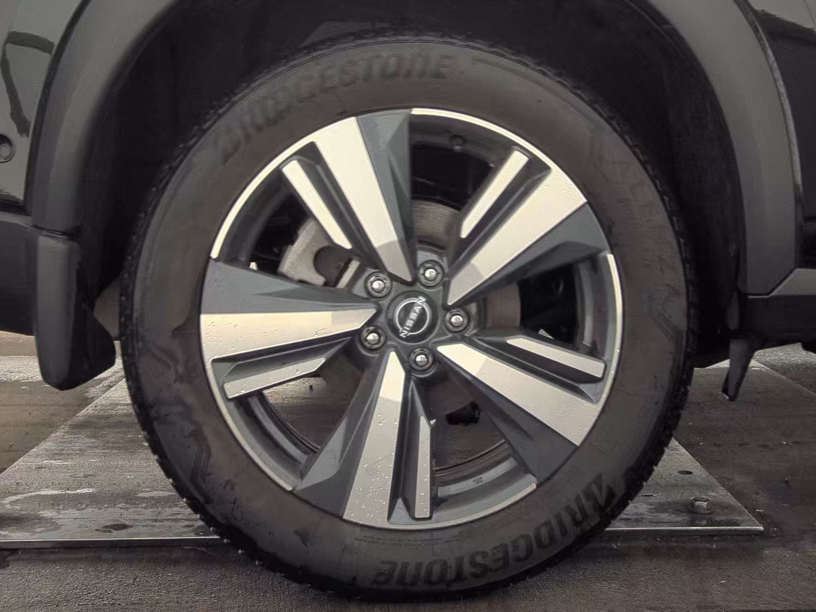 2024 Nissan Rogue SL FWD