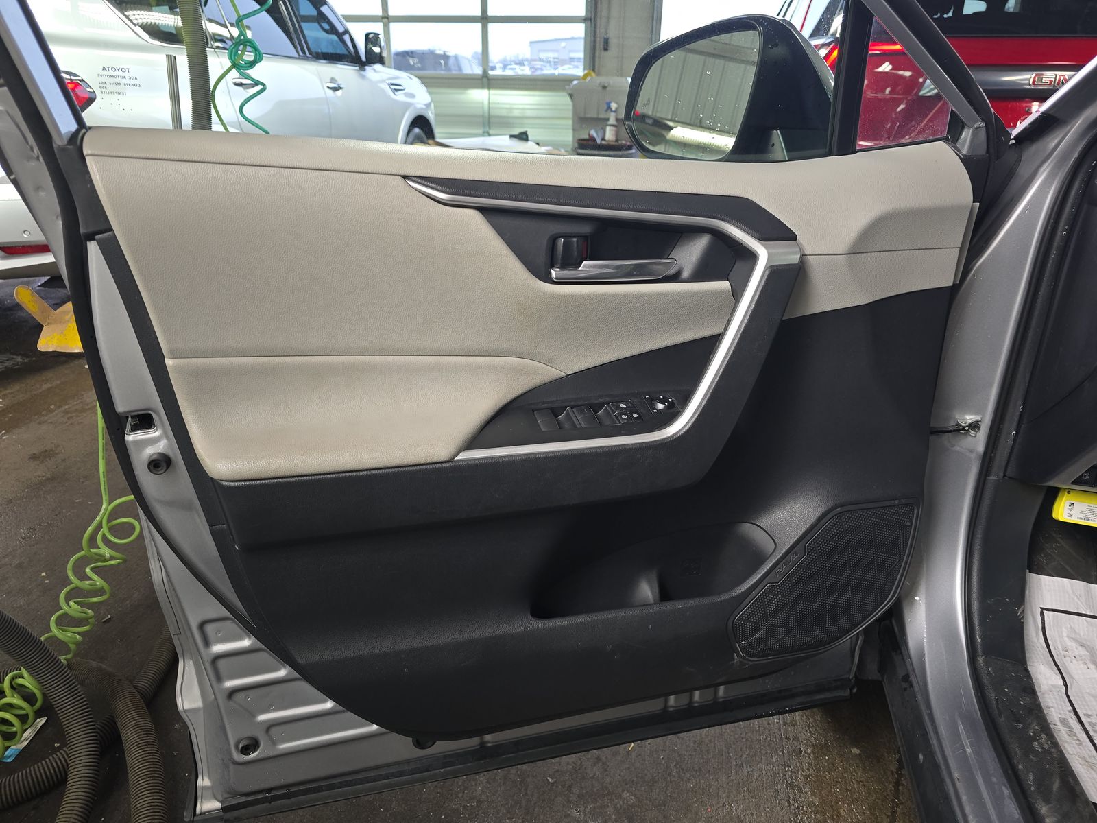 2020 Toyota RAV4 Hybrid XLE AWD