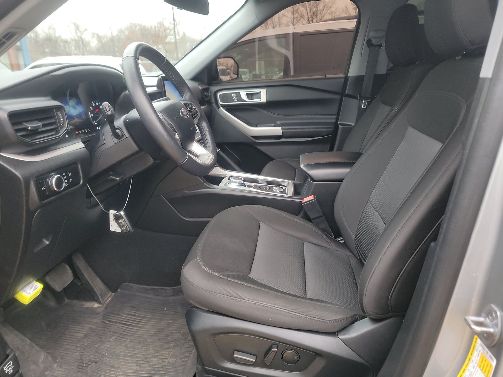 2023 Ford Explorer XLT AWD