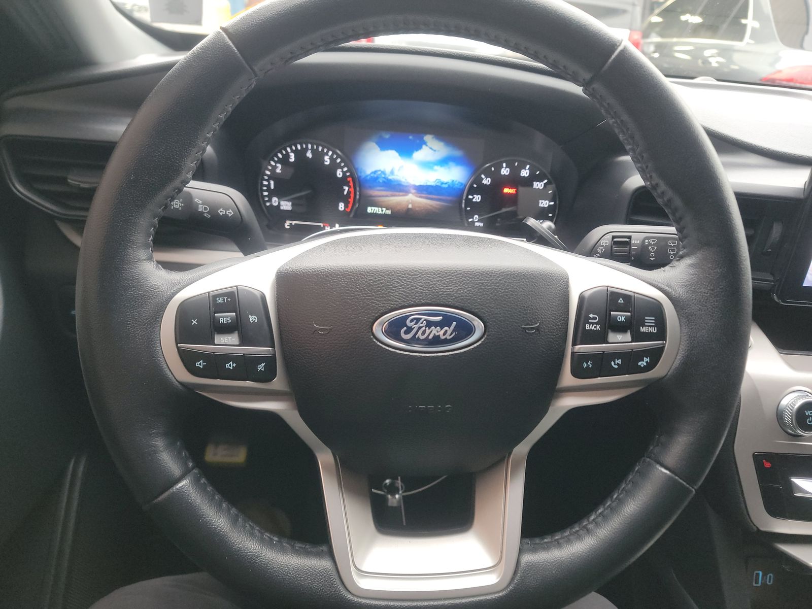 2023 Ford Explorer XLT AWD