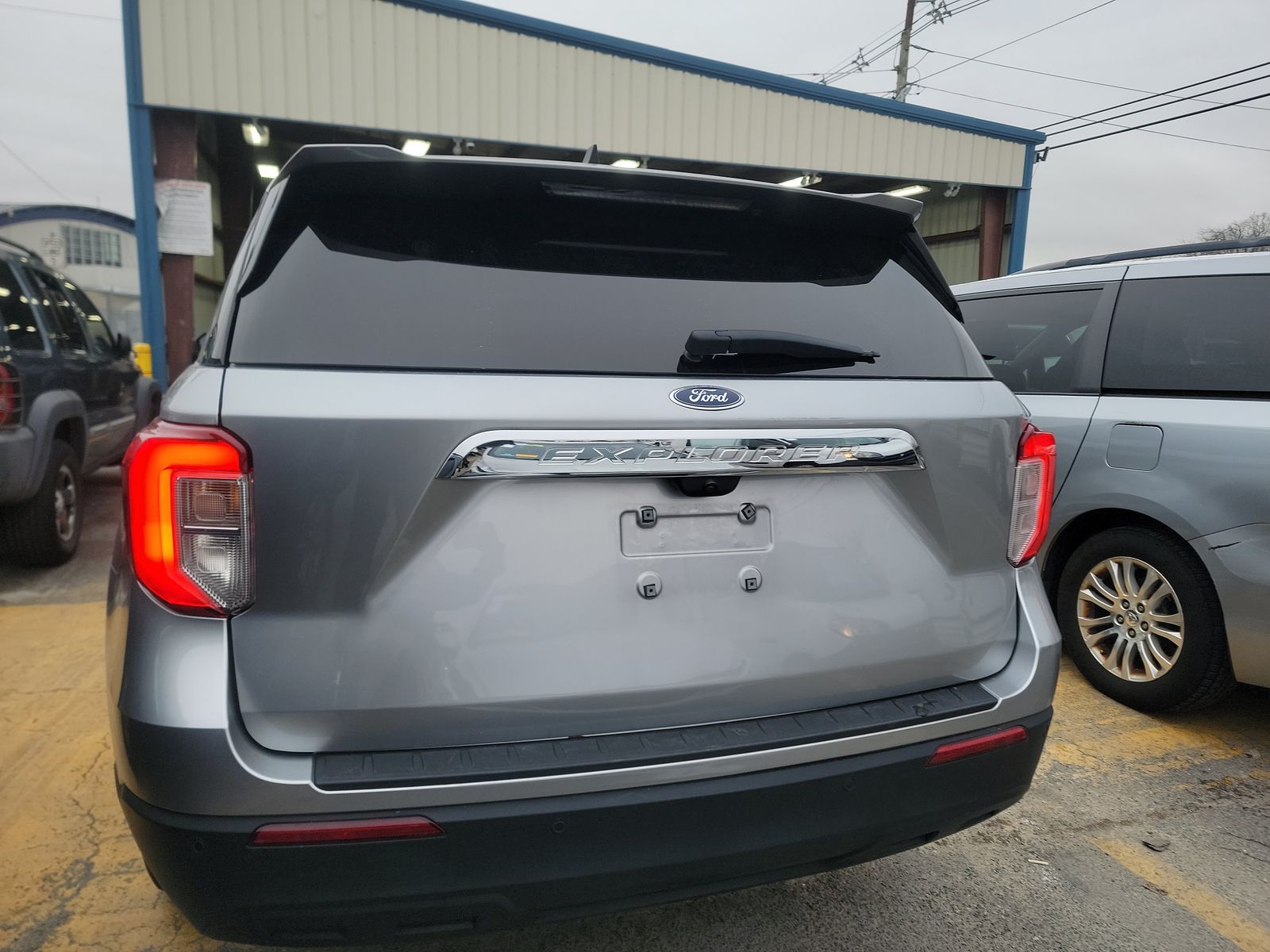 2023 Ford Explorer XLT AWD