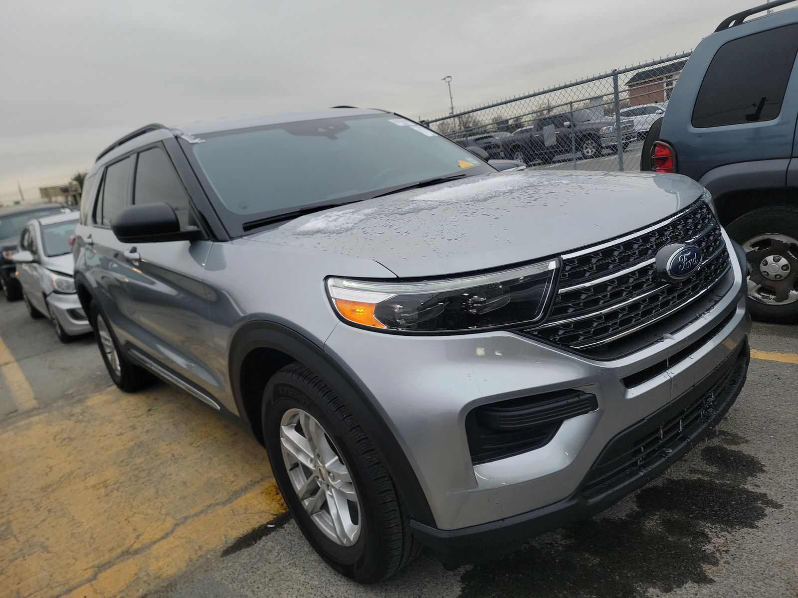 2023 Ford Explorer XLT AWD