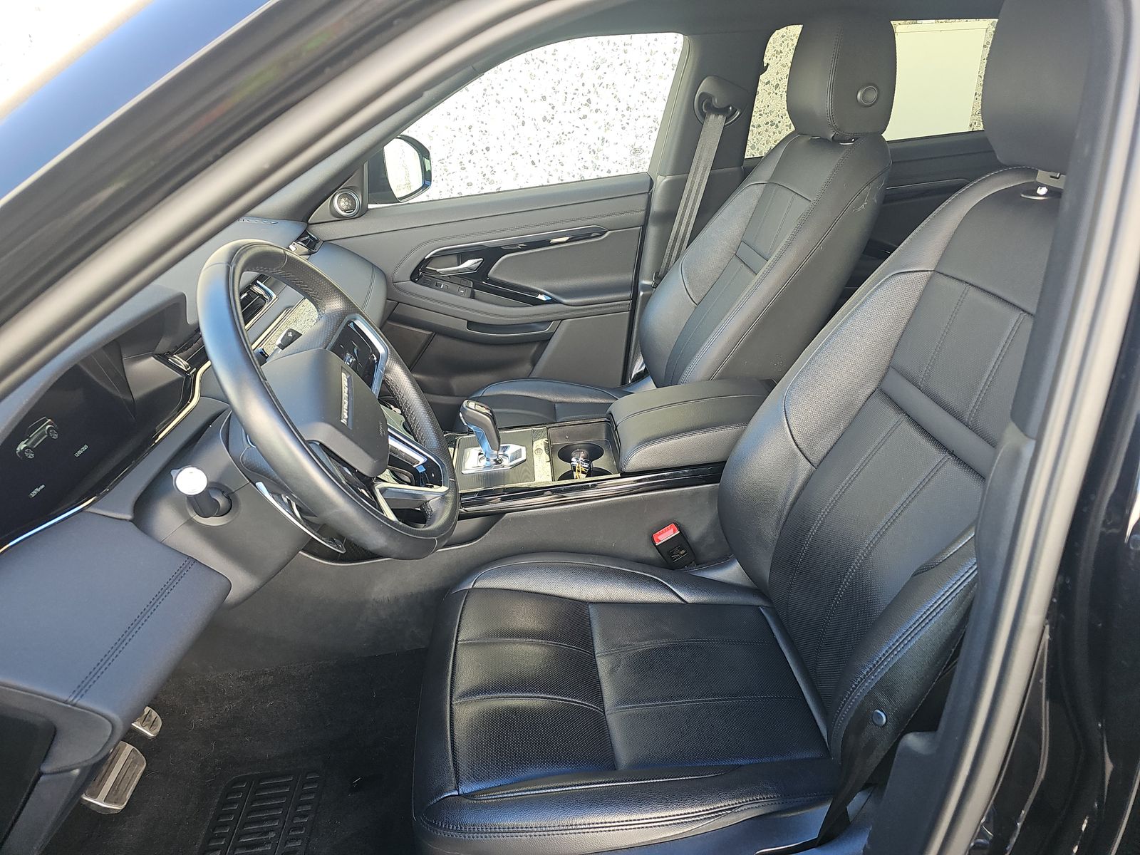 2022 Land Rover Range Rover Evoque R-Dynamic SE AWD