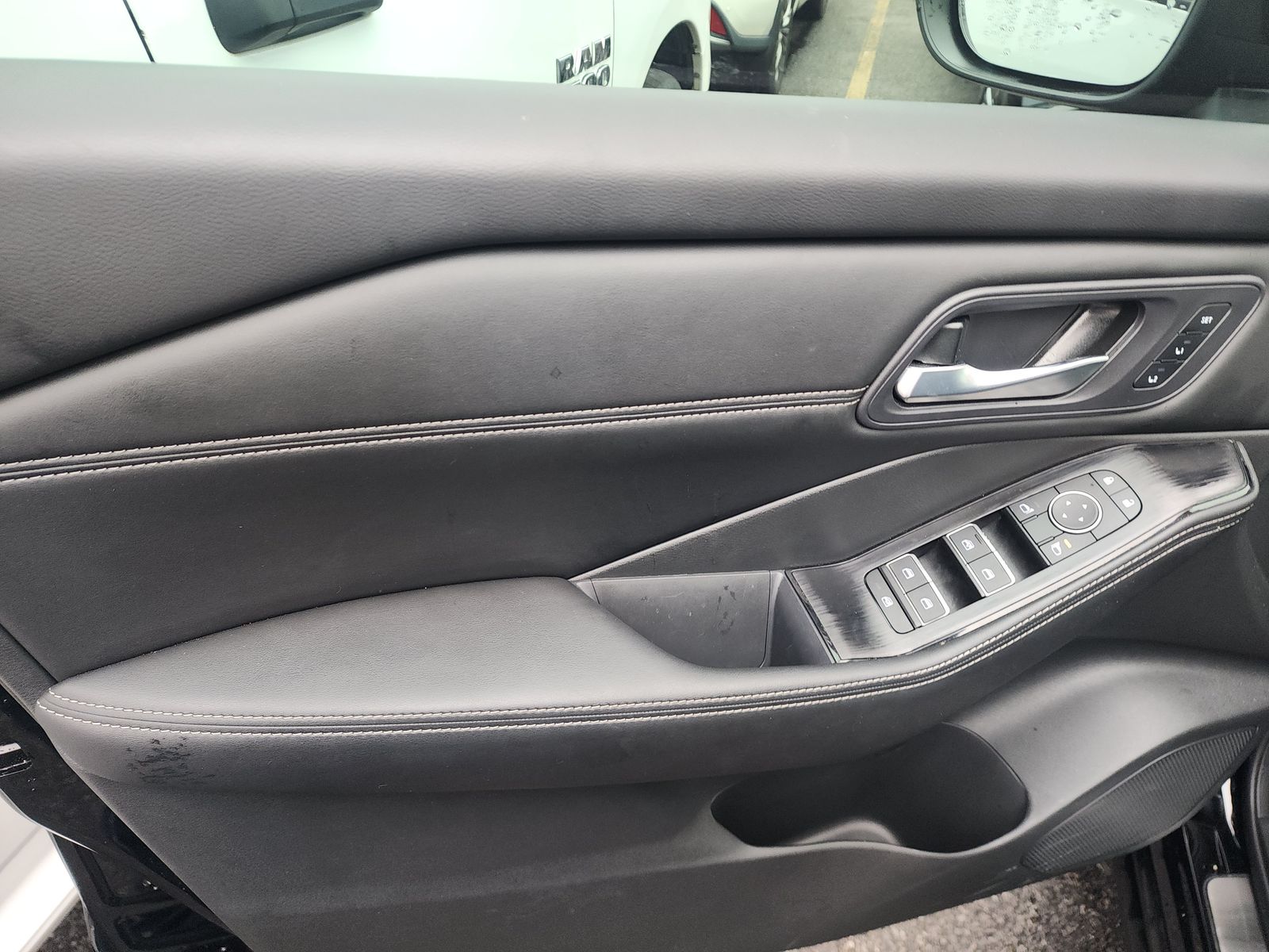 2024 Nissan Rogue SL FWD