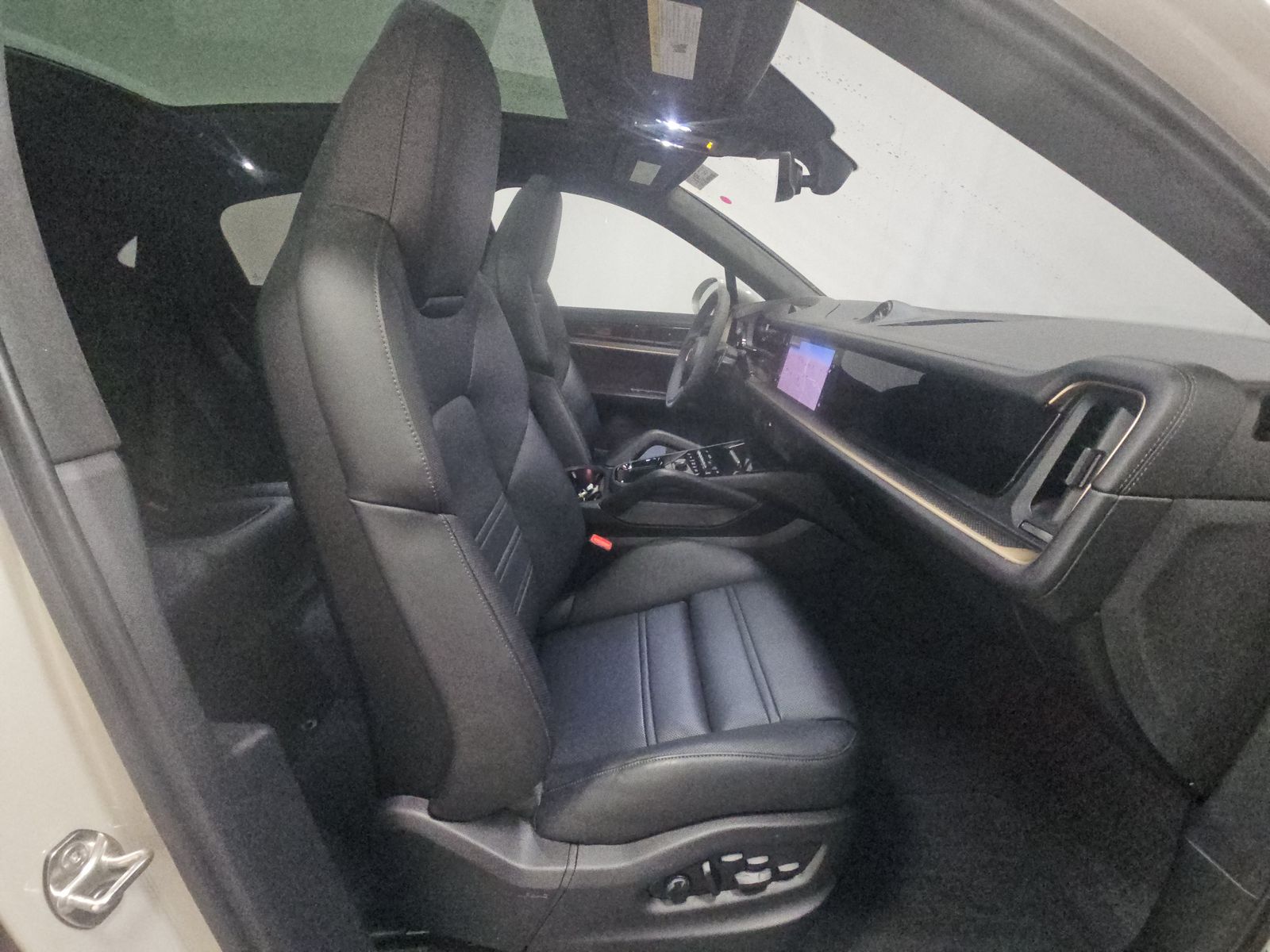 PORSCHE CAYENNE - 9