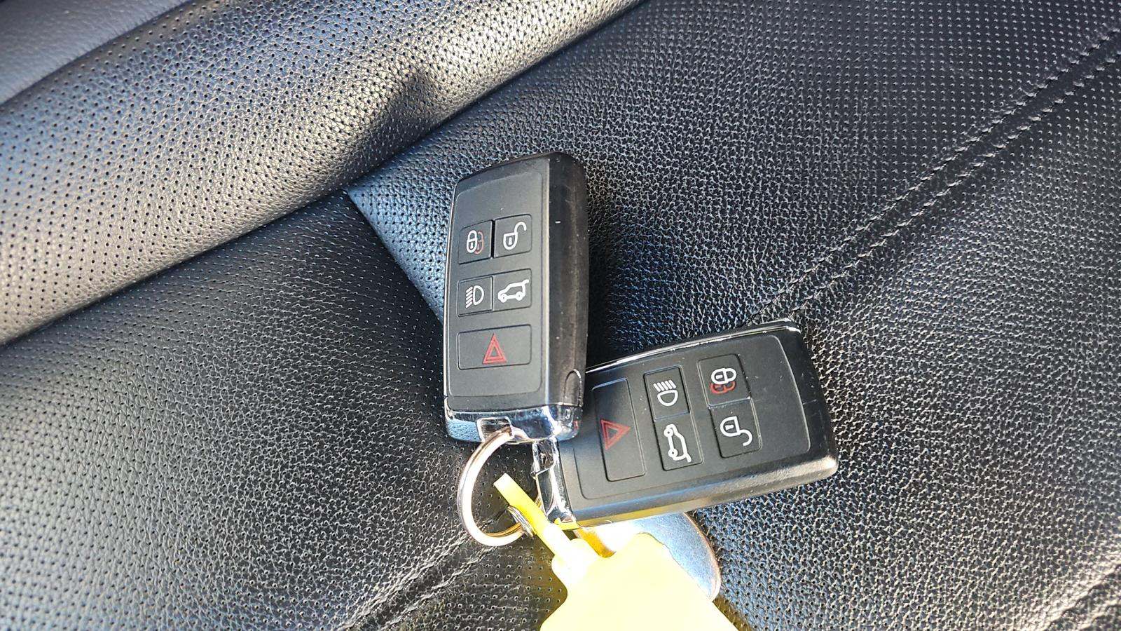 2022 Land Rover Range Rover Evoque R-Dynamic SE AWD