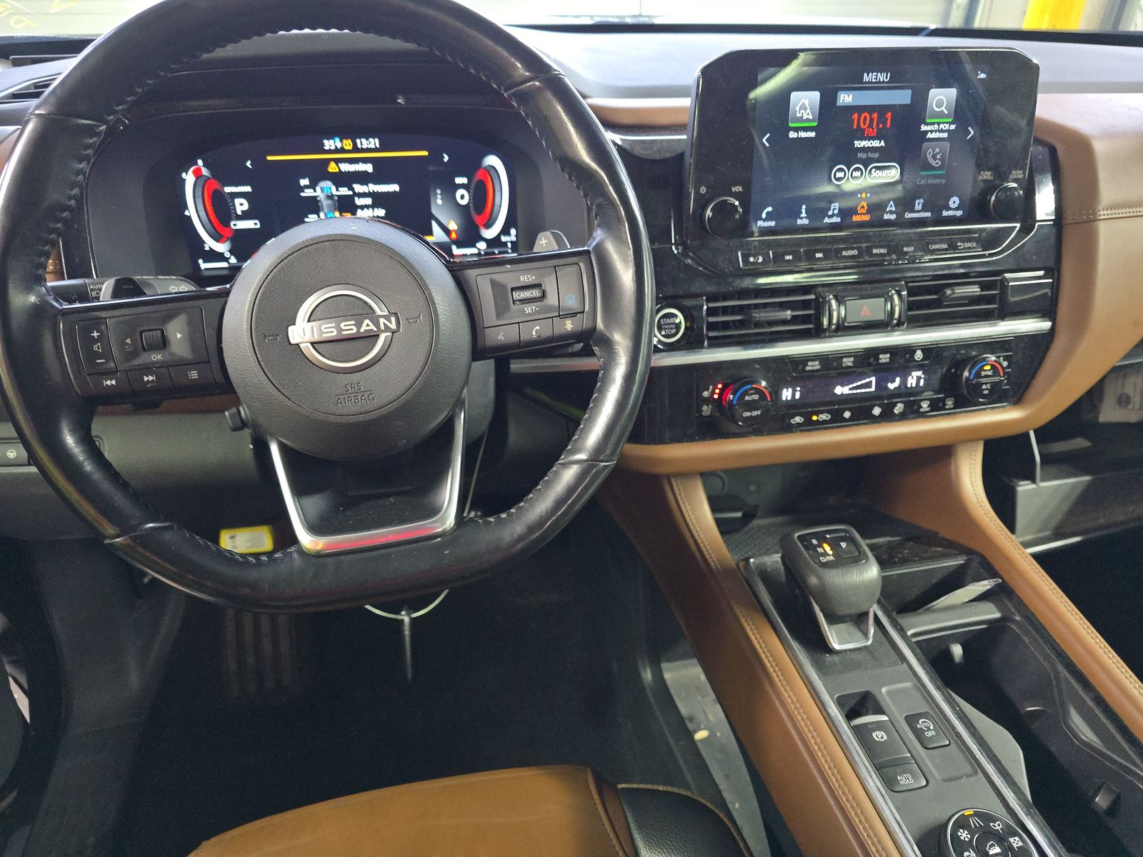 2023 Nissan Pathfinder Platinum AWD