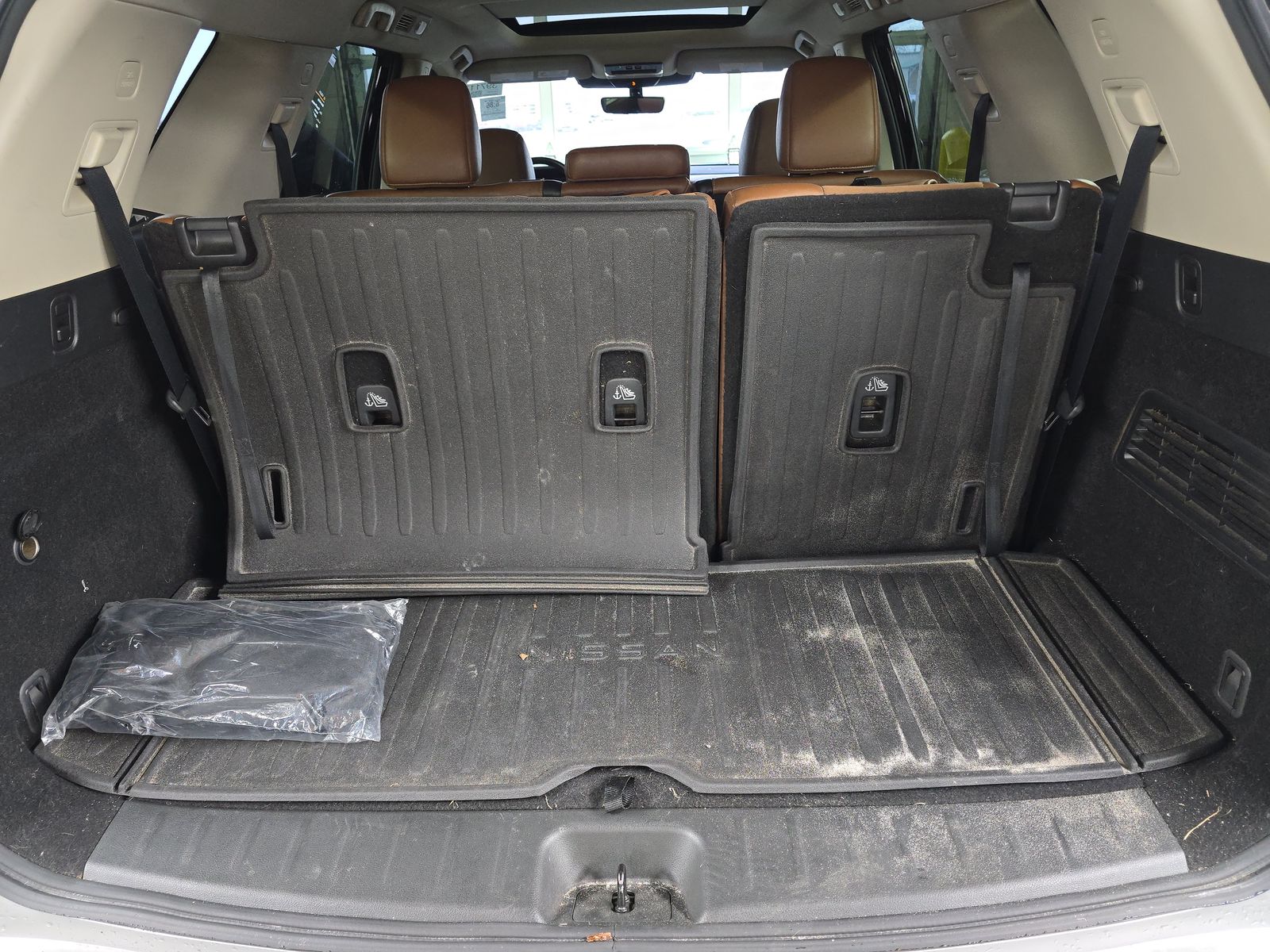 2023 Nissan Pathfinder Platinum AWD