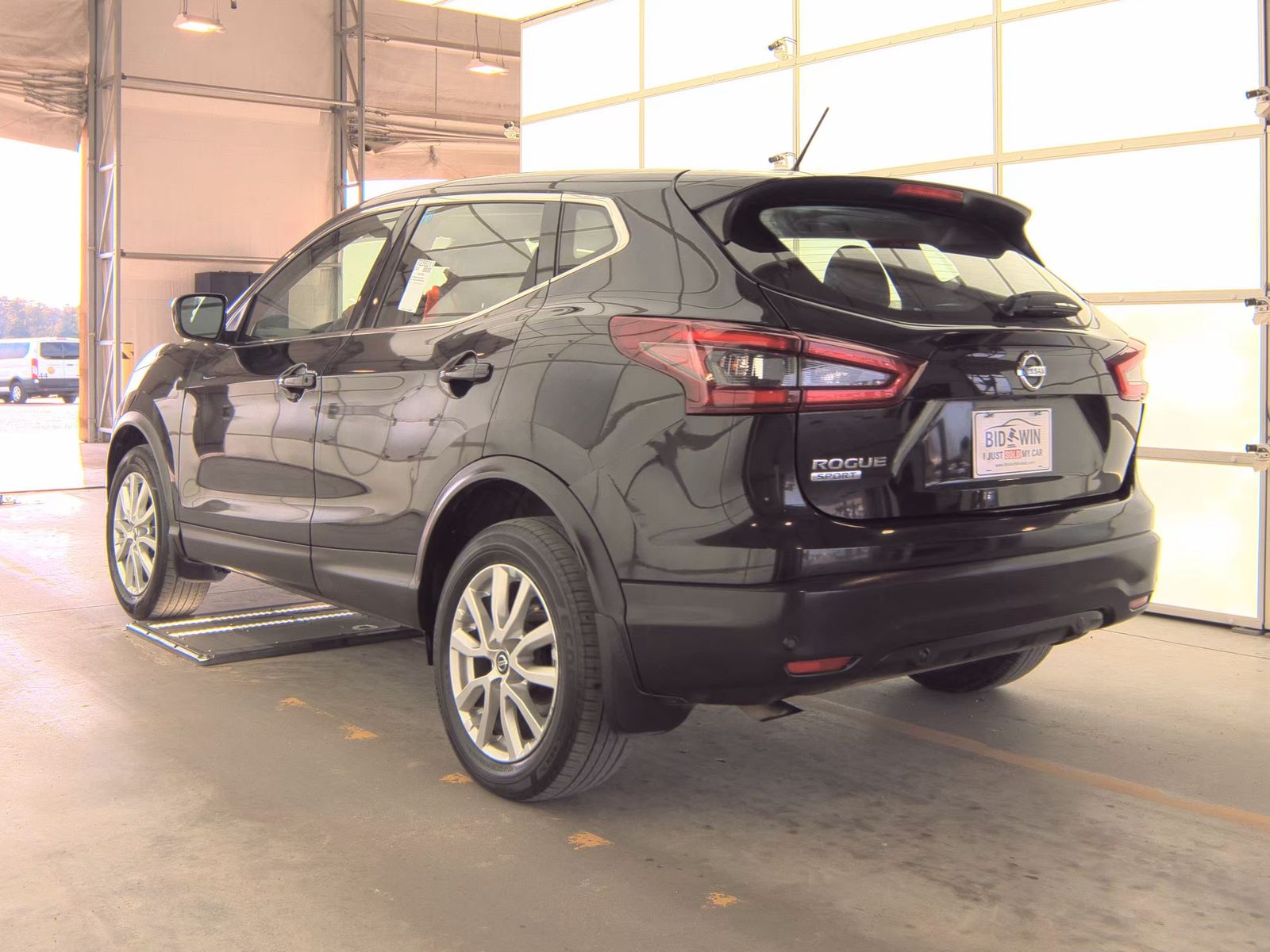 2022 Nissan Rogue Sport S FWD