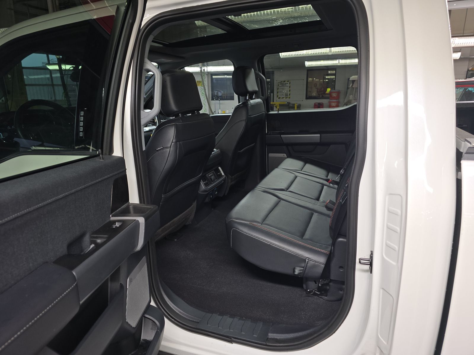 2023 Ford F-150 Lariat AWD