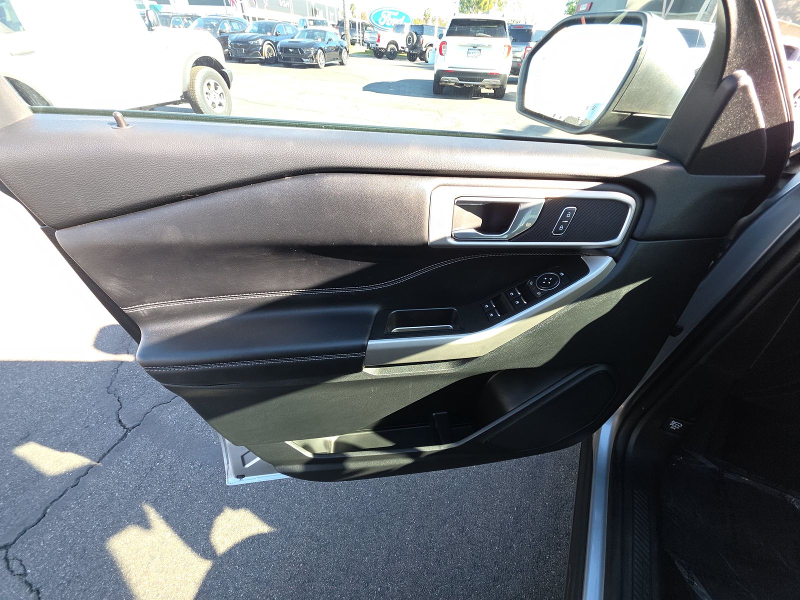 2022 Ford Explorer XLT RWD