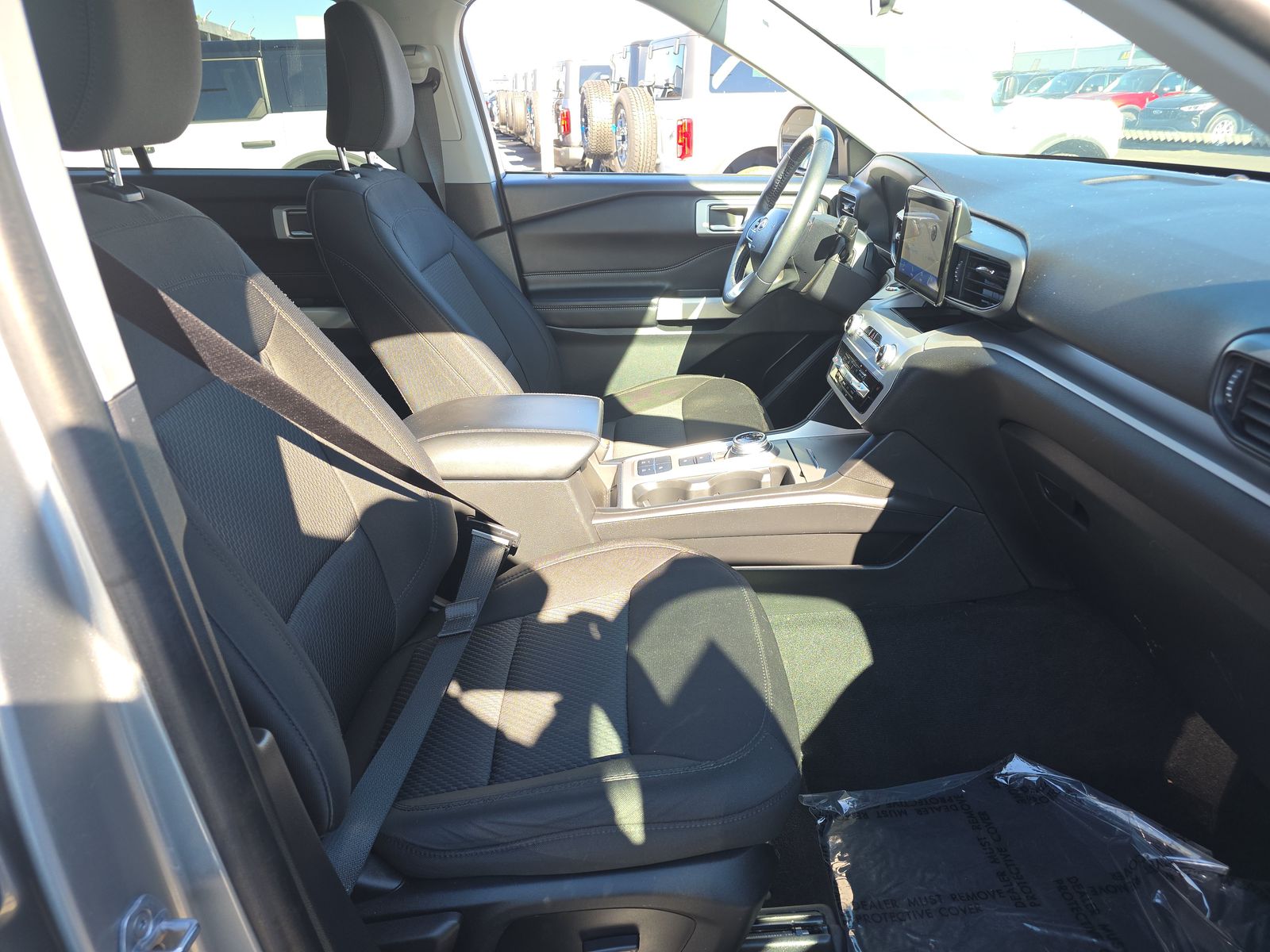 2022 Ford Explorer XLT RWD