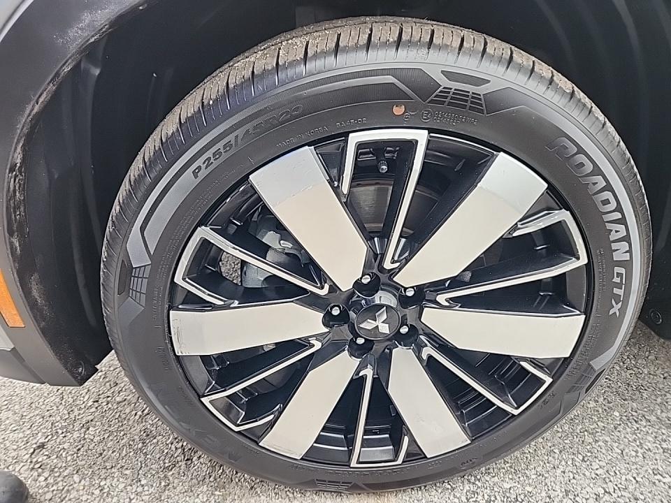 2025 Mitsubishi Outlander SE FWD