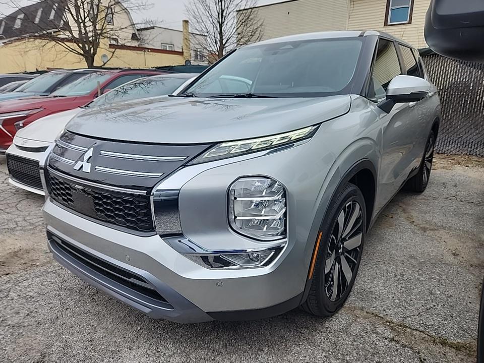 2025 Mitsubishi Outlander SE FWD