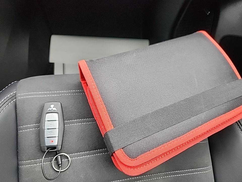 2025 Mitsubishi Outlander SE FWD