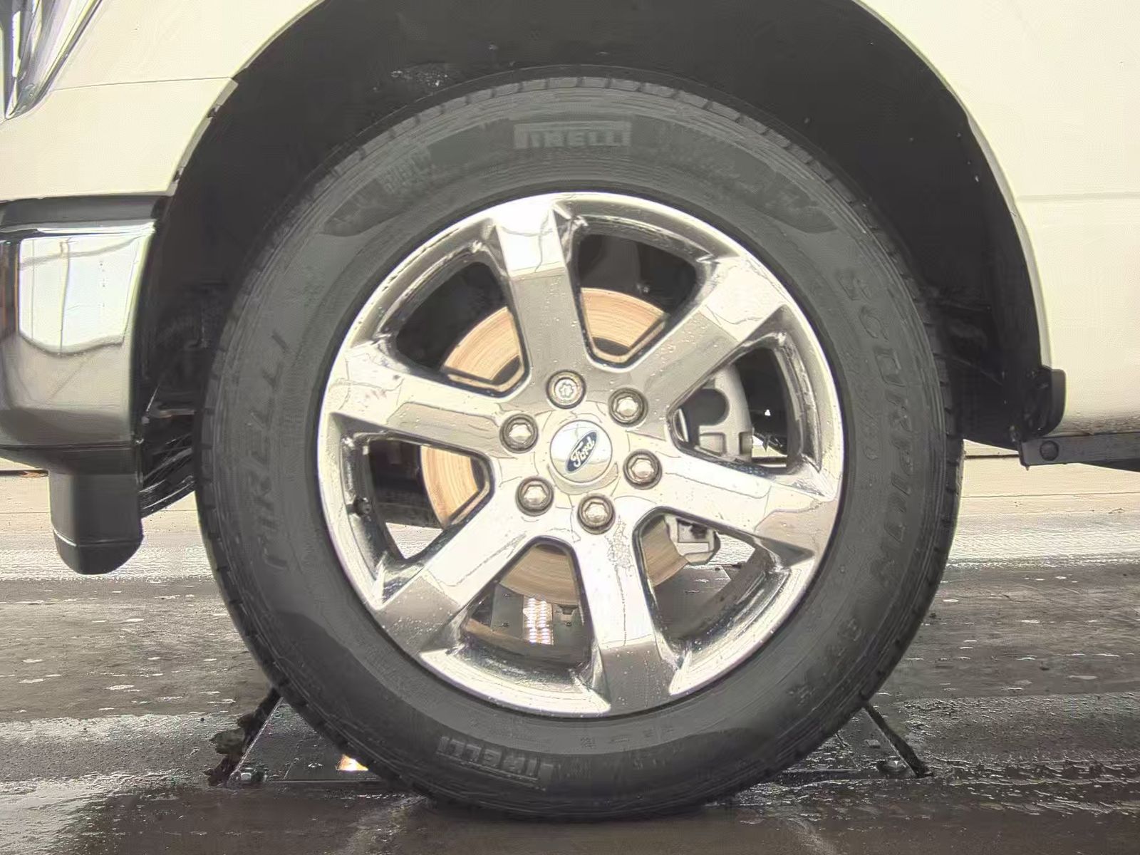 2023 Ford F-150 Lariat AWD