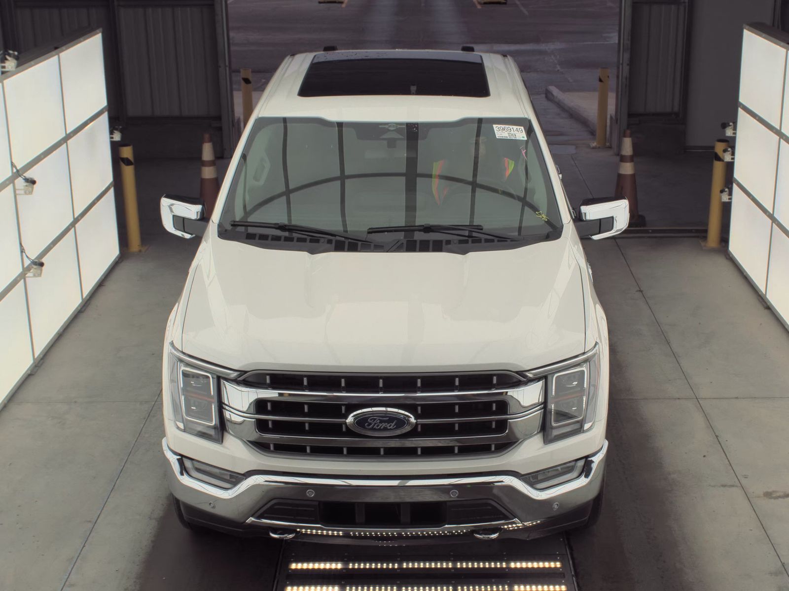 2023 Ford F-150 Lariat AWD