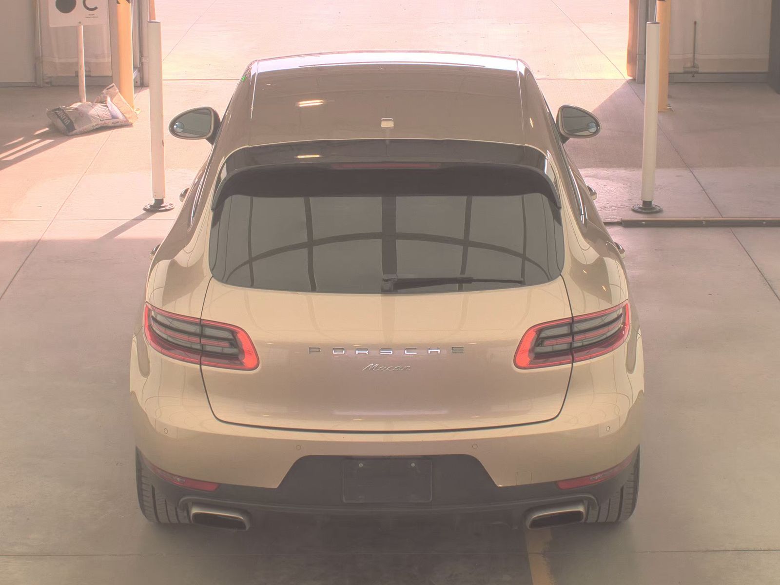 2017 Porsche Macan Base AWD