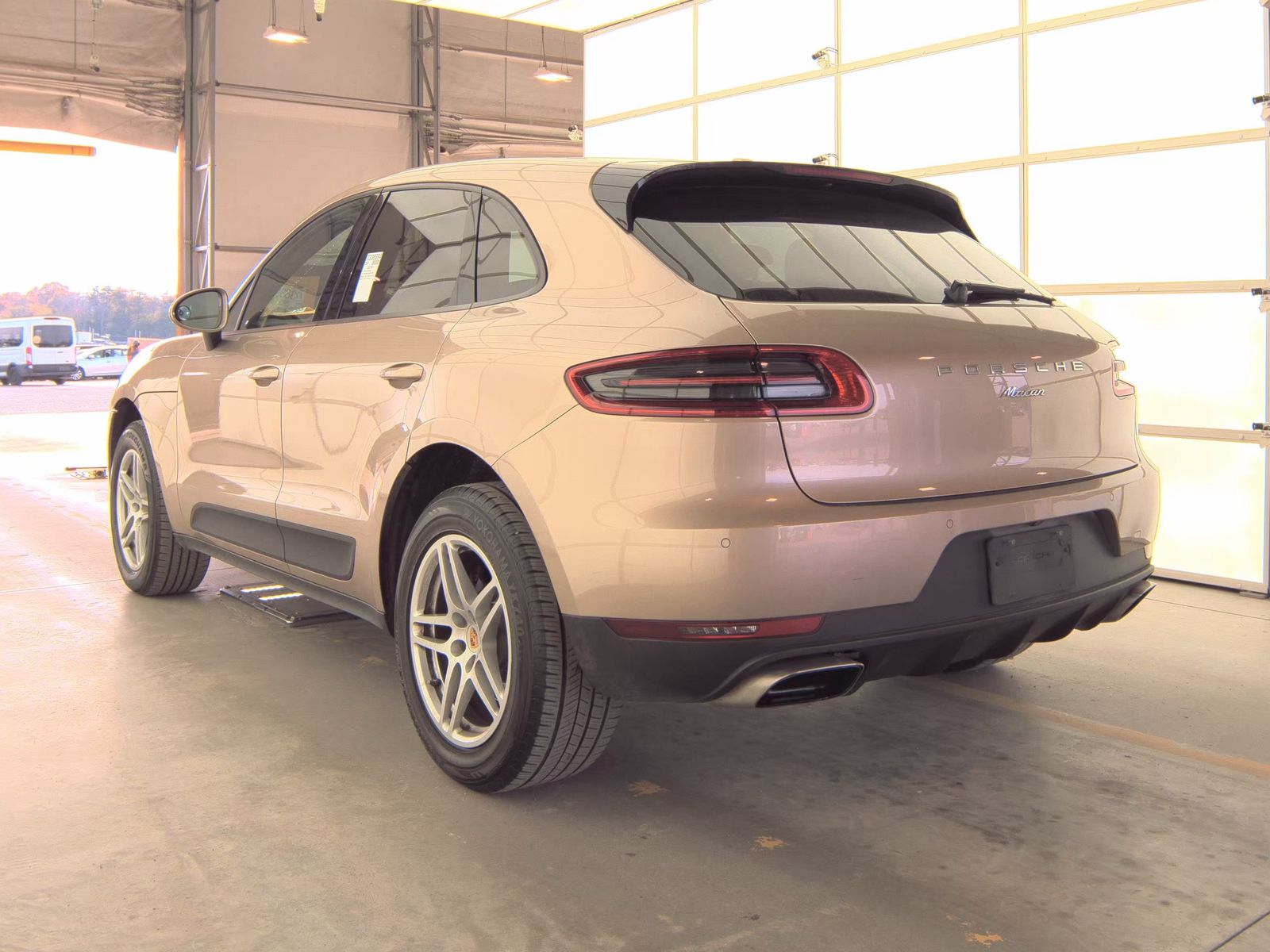 2017 Porsche Macan Base AWD