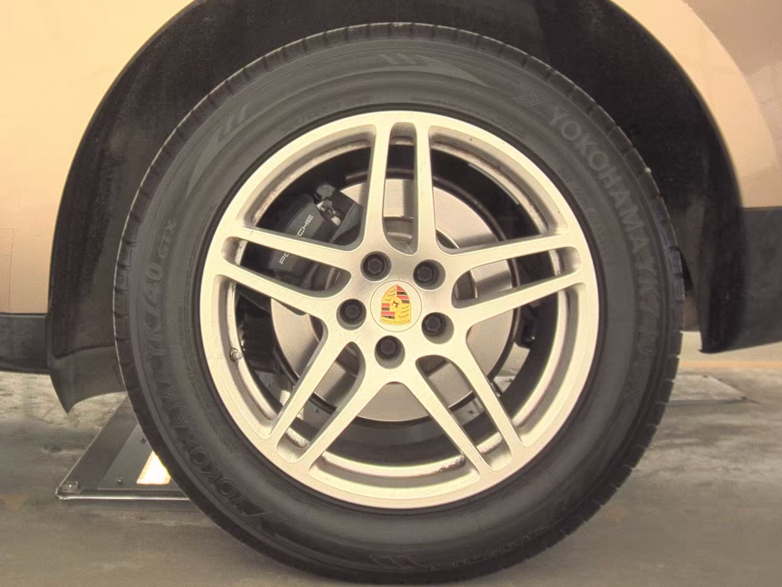 2017 Porsche Macan Base AWD