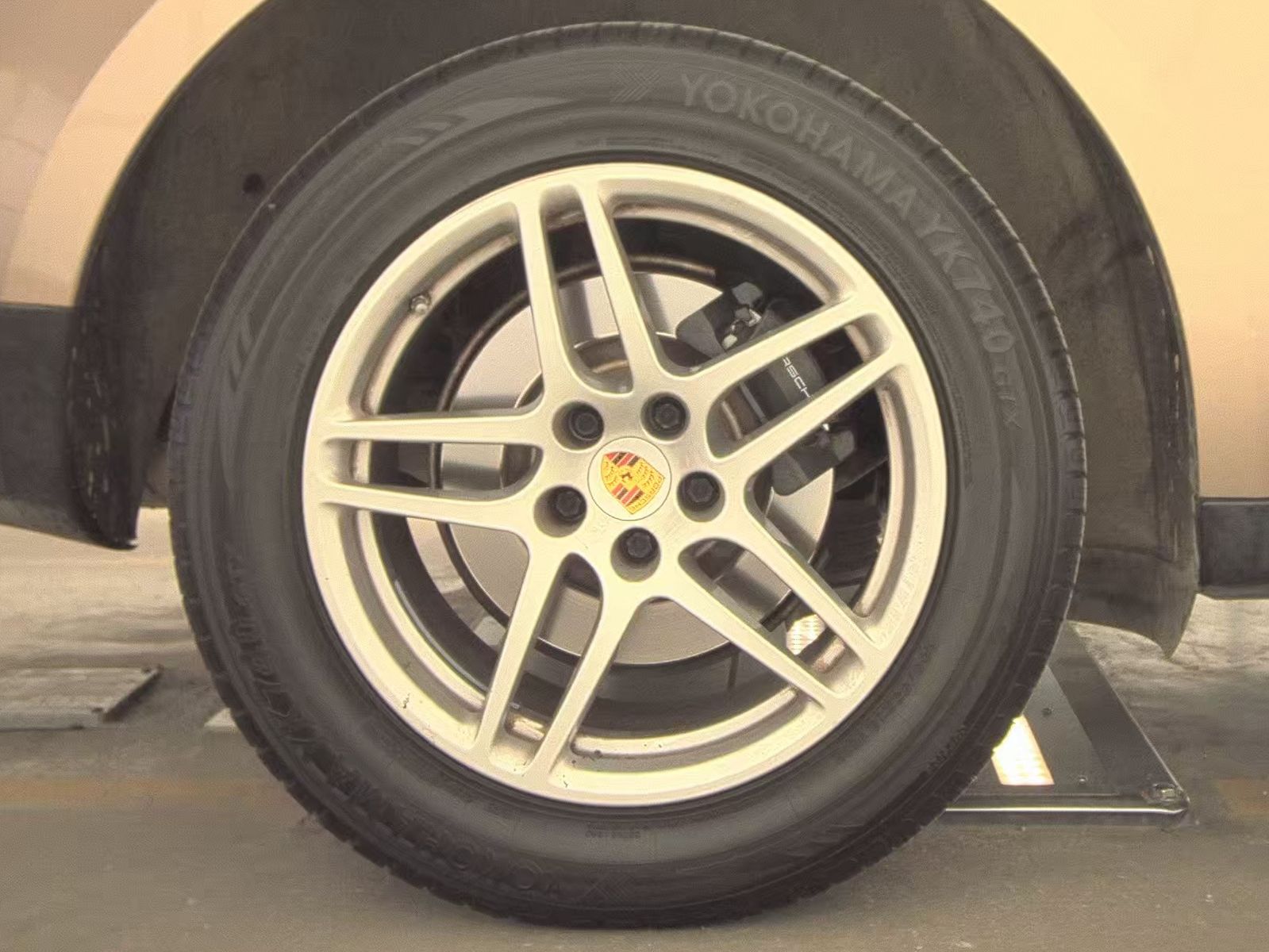 2017 Porsche Macan Base AWD